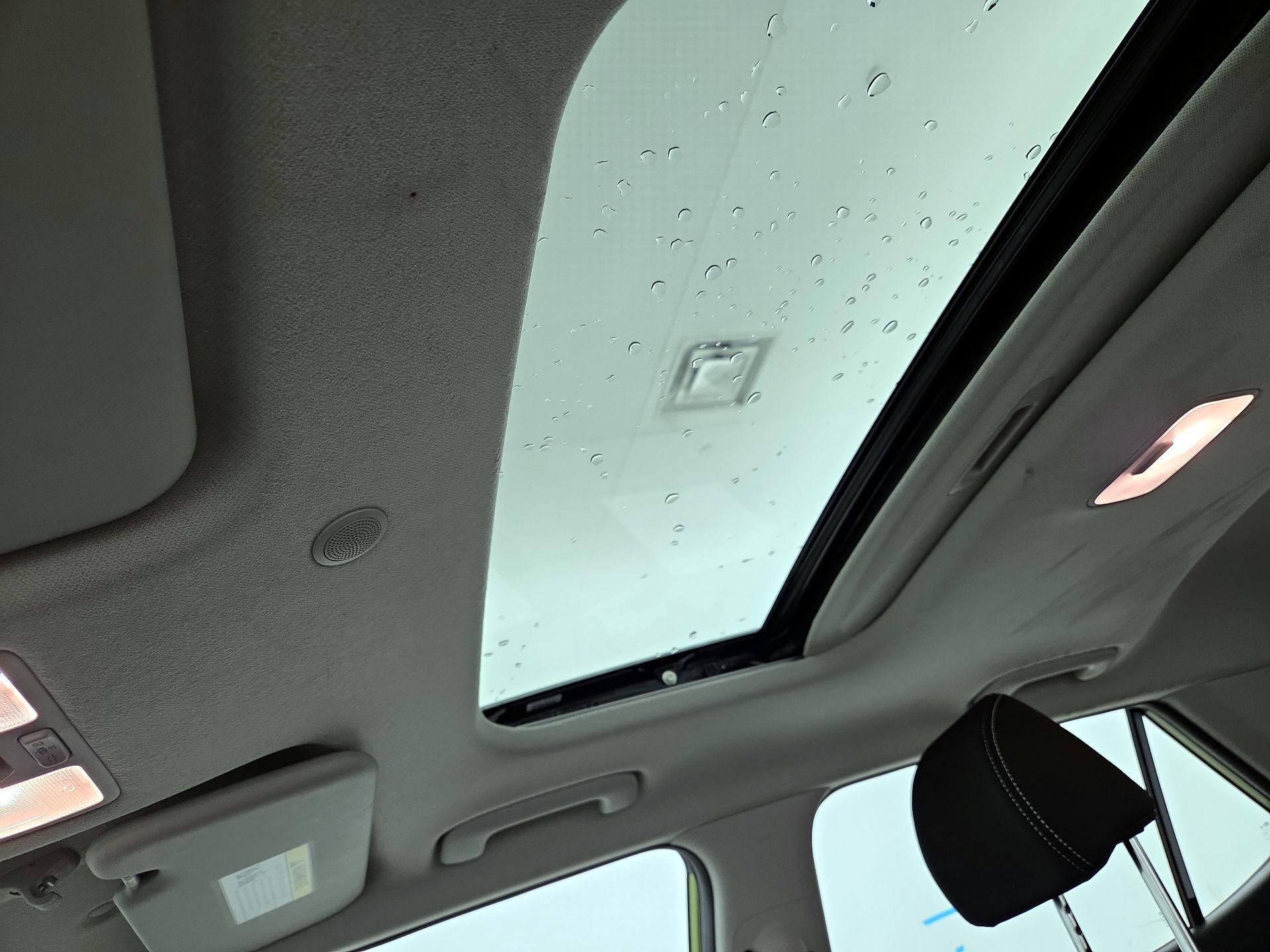 Thumbnail: 2023 Hyundai Venue - 19