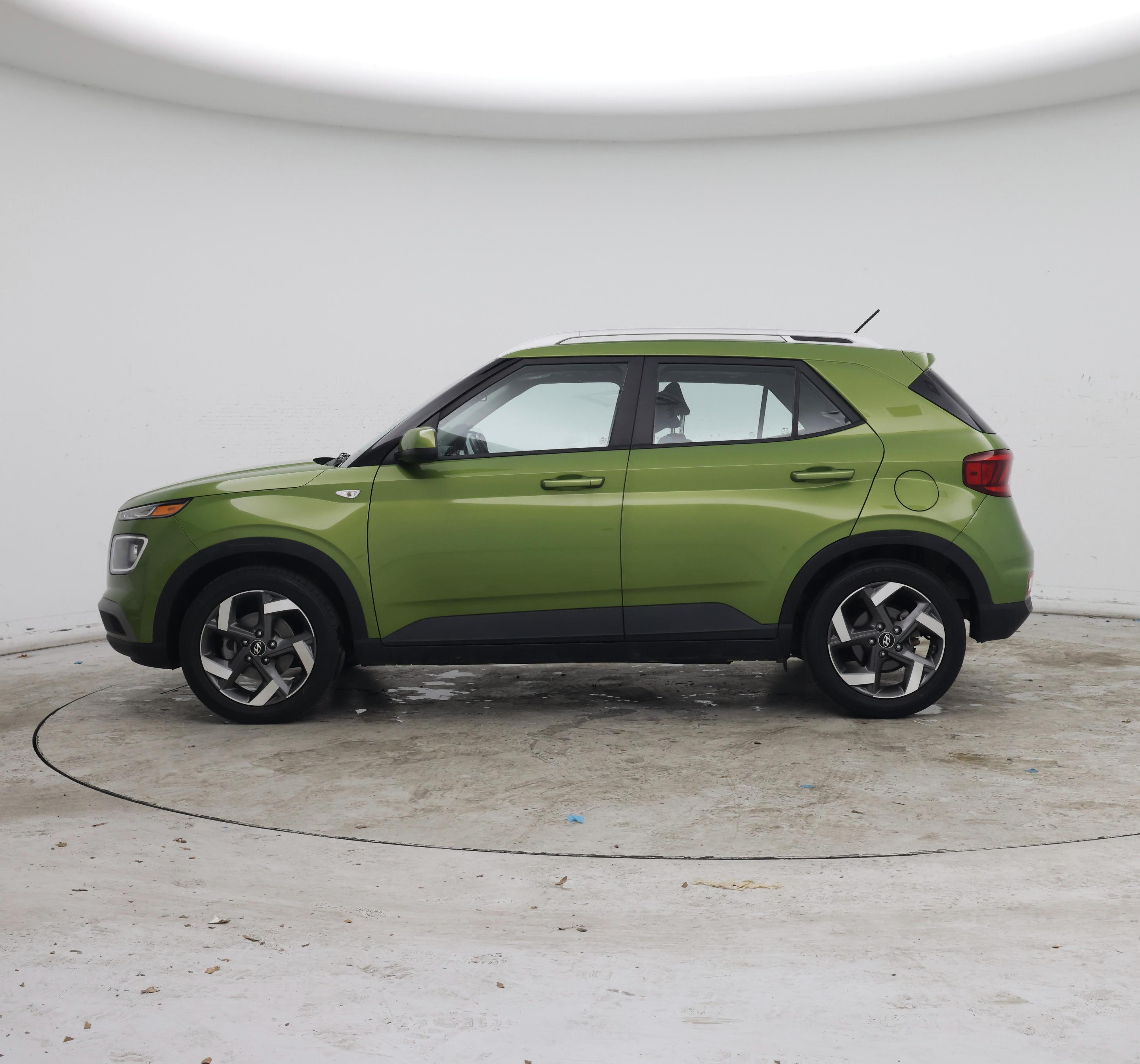 Thumbnail: 2023 Hyundai Venue - 3