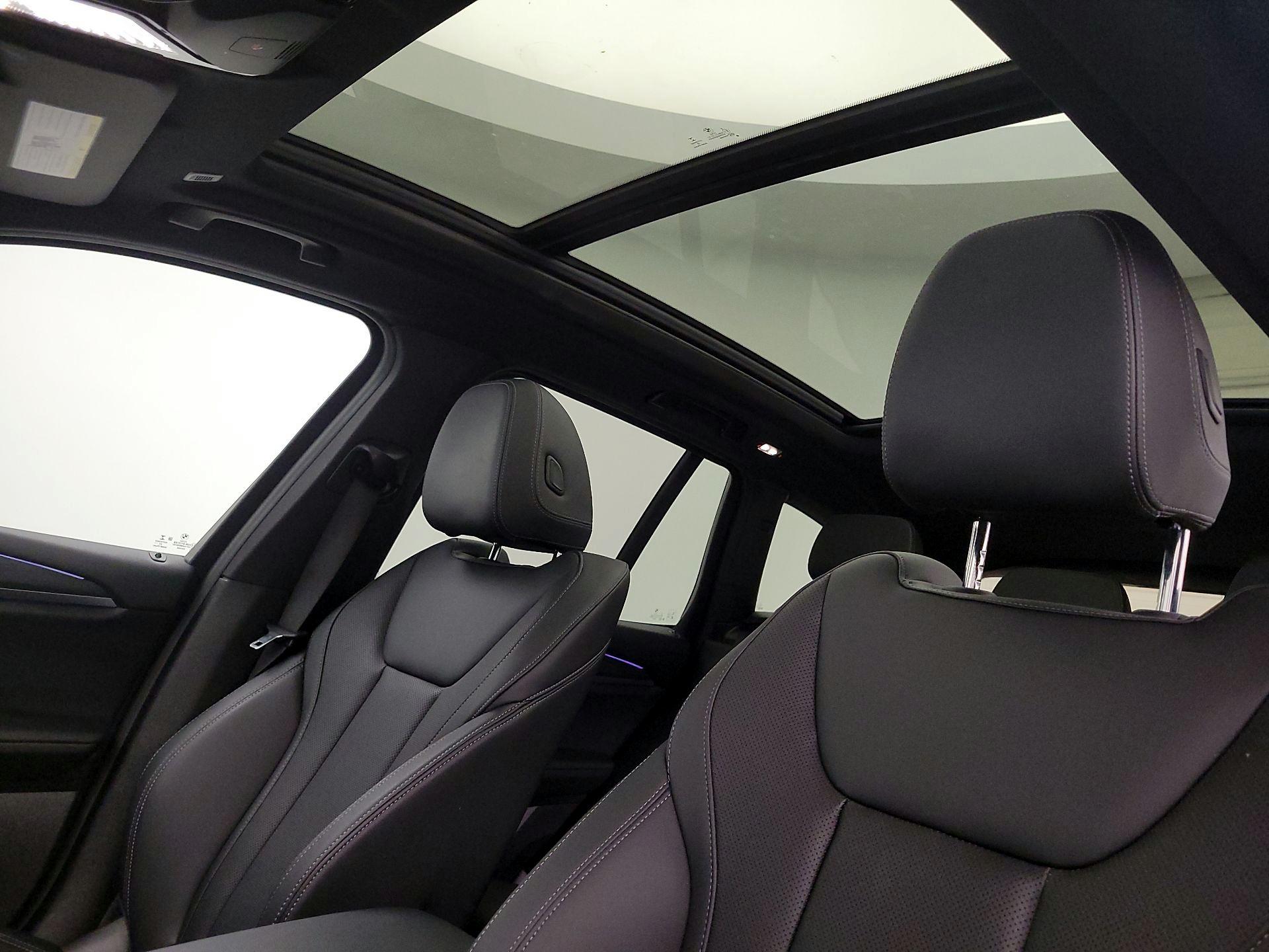 Thumbnail: 2023 BMW X3 - 19