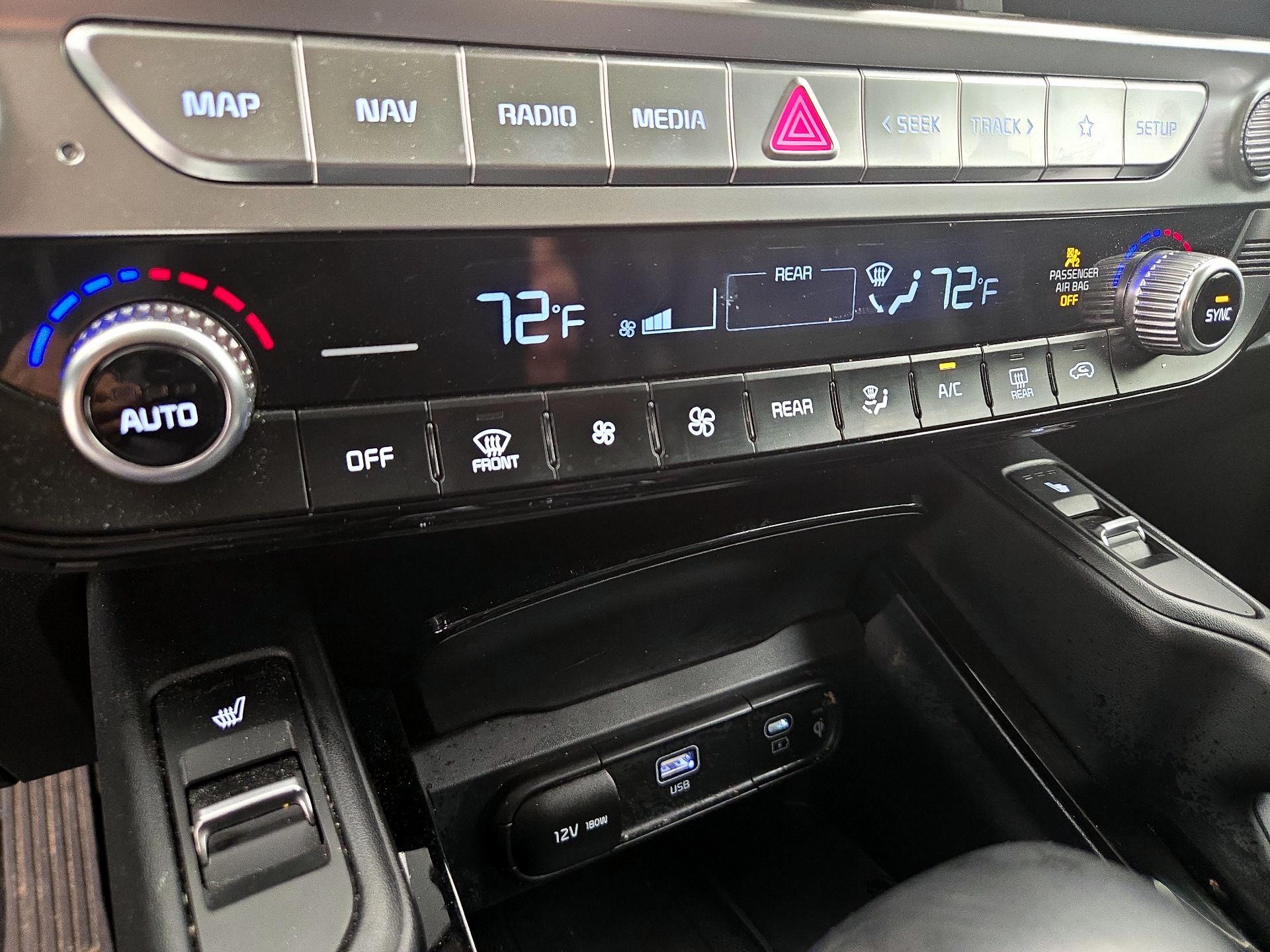 Thumbnail: 2023 Kia Telluride - 17