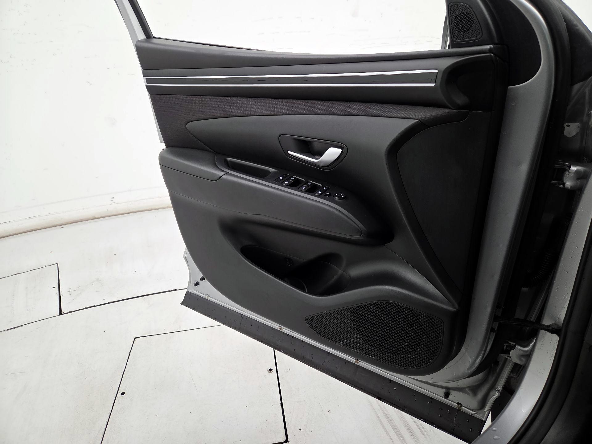 Thumbnail: 2023 Hyundai Tucson - 12