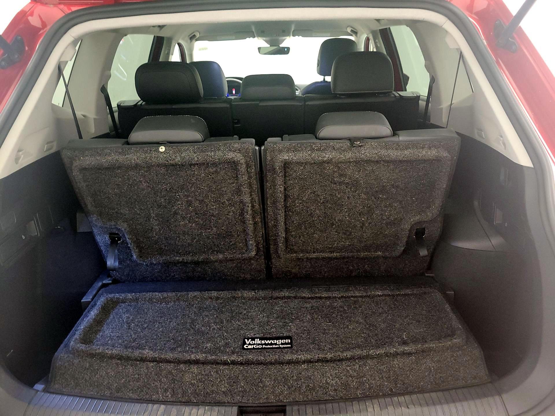 Thumbnail: 2022 Volkswagen Tiguan - 19