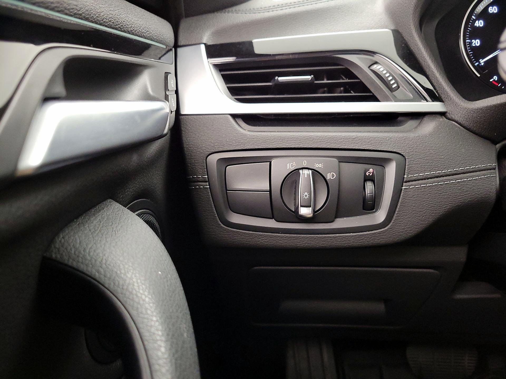 Thumbnail: 2021 BMW X1 - 13