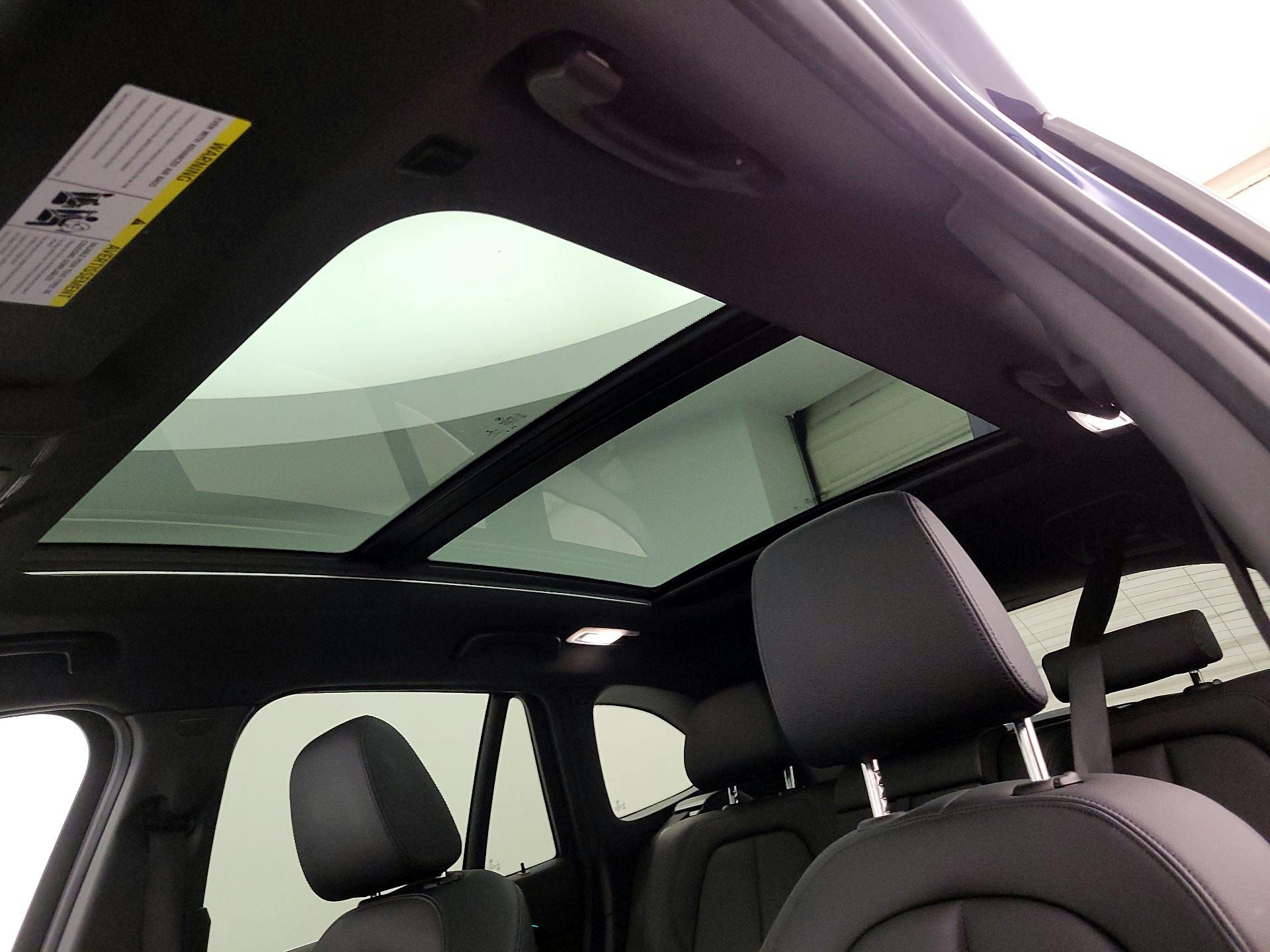 Thumbnail: 2021 BMW X1 - 19