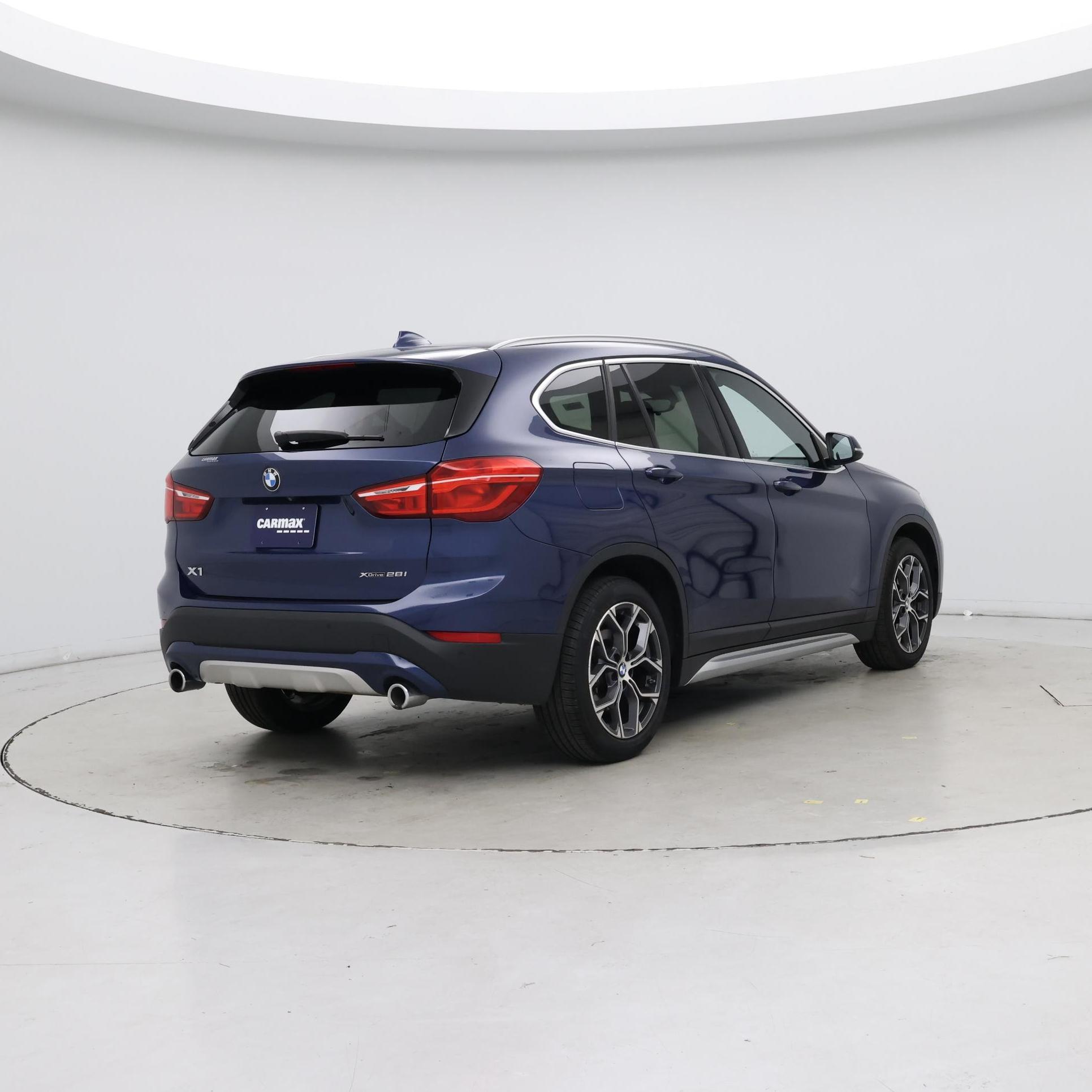 Thumbnail: 2021 BMW X1 - 8