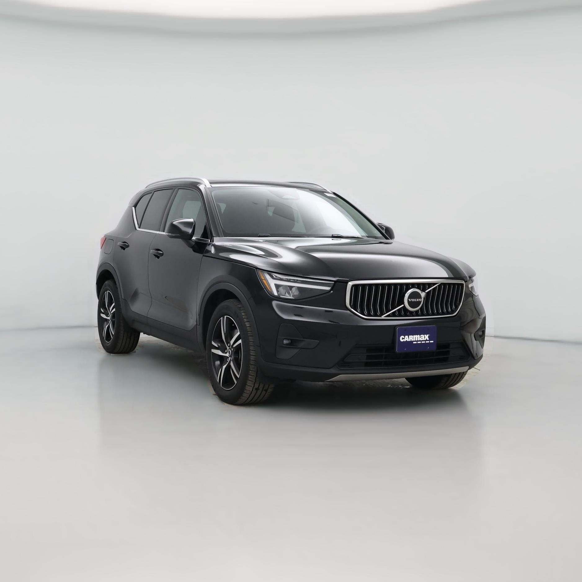 Thumbnail: 2023 Volvo XC40 - 1
