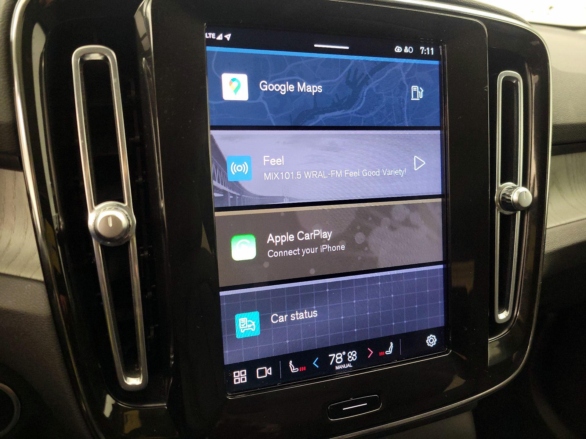 Thumbnail: 2023 Volvo XC40 - 15