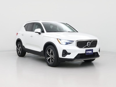 2023 Volvo XC40 B5 Plus Bright Theme