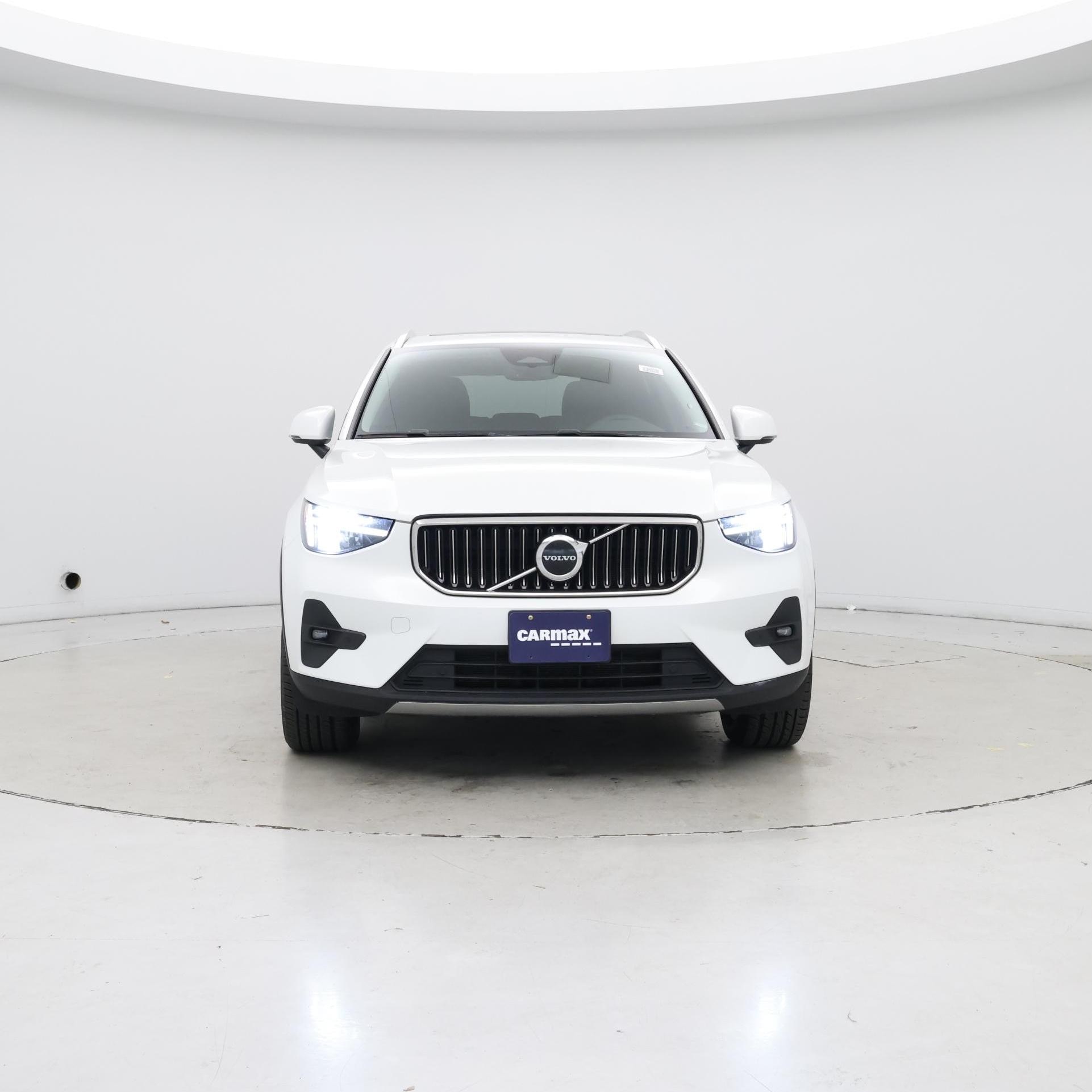 Thumbnail: 2023 Volvo XC40 - 5