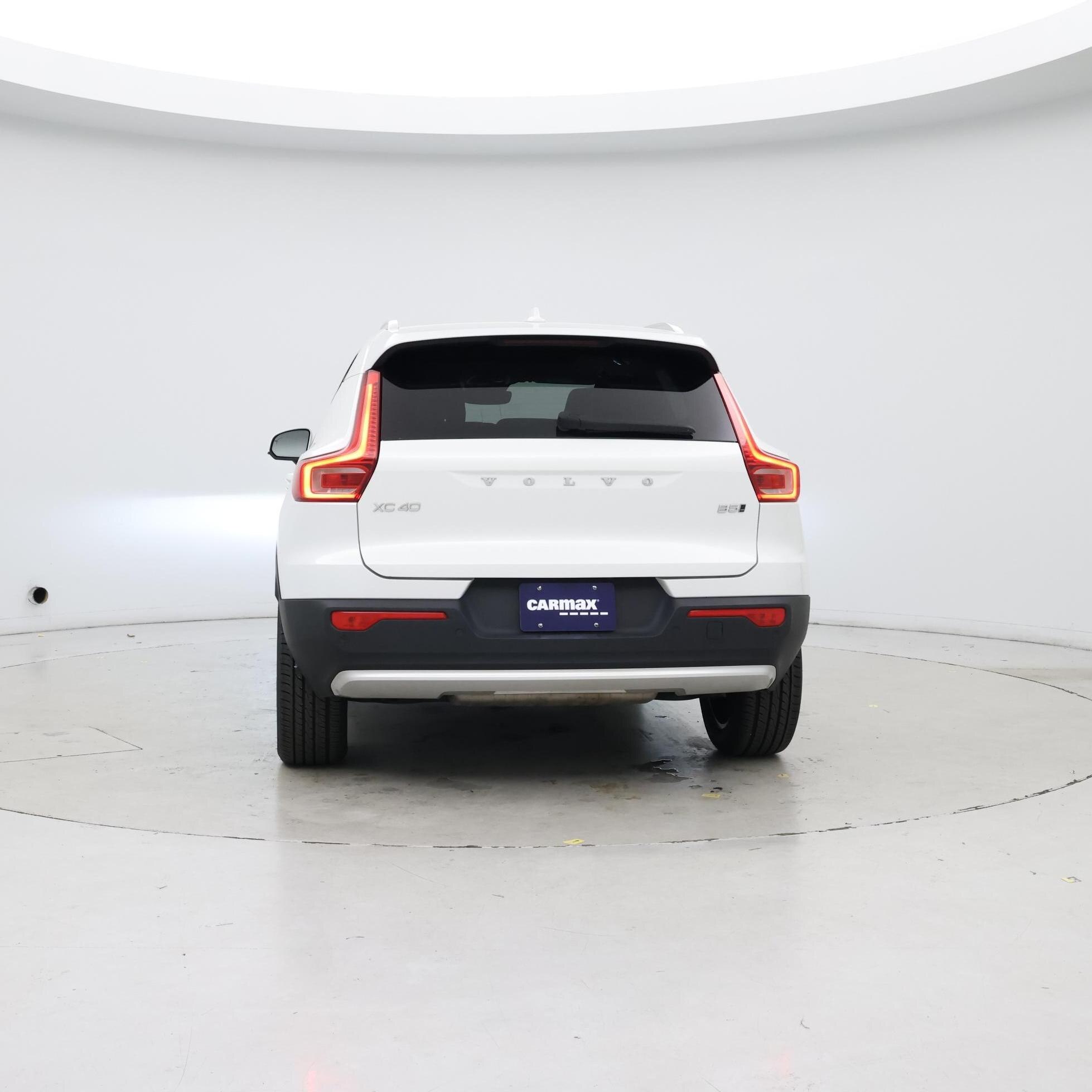 Thumbnail: 2023 Volvo XC40 - 6