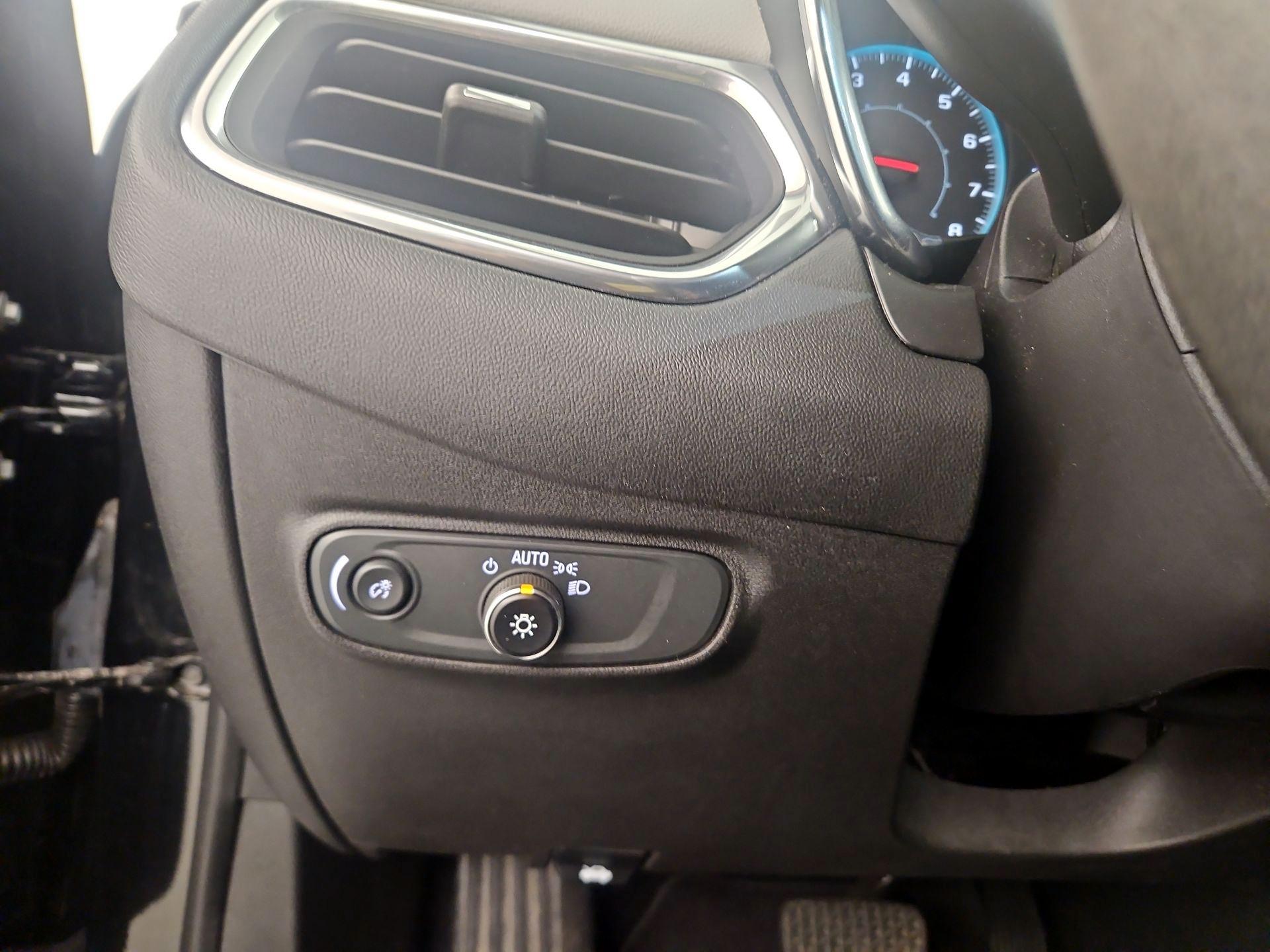 Thumbnail: 2023 Chevrolet Equinox - 13