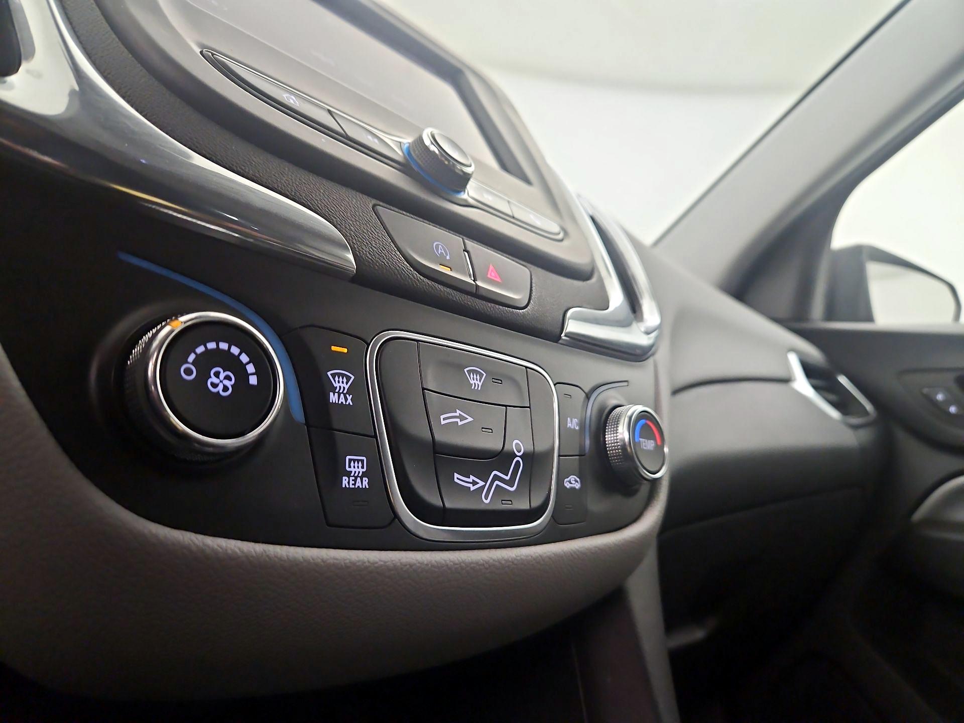 Thumbnail: 2023 Chevrolet Equinox - 16