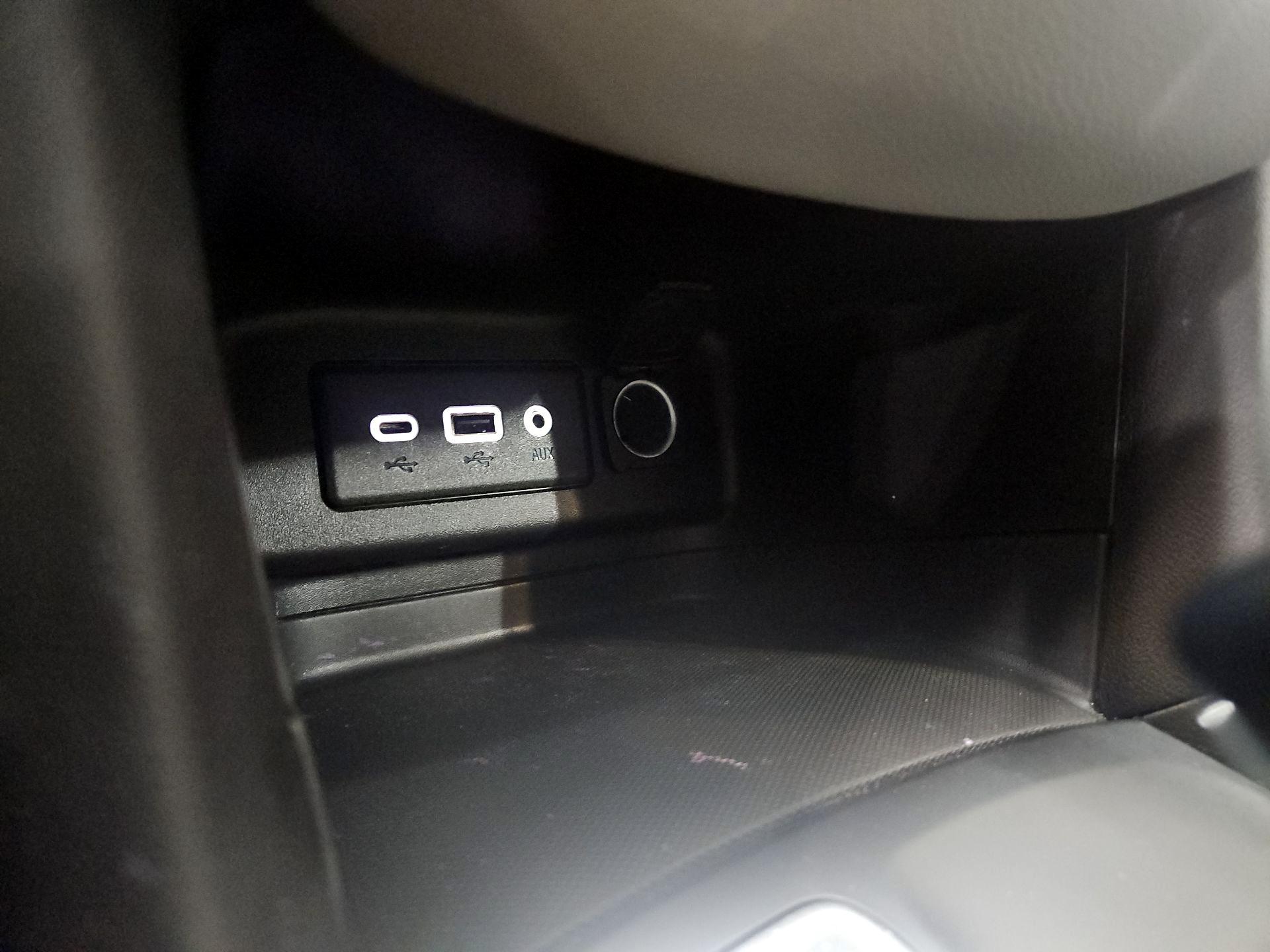 Thumbnail: 2023 Chevrolet Equinox - 18