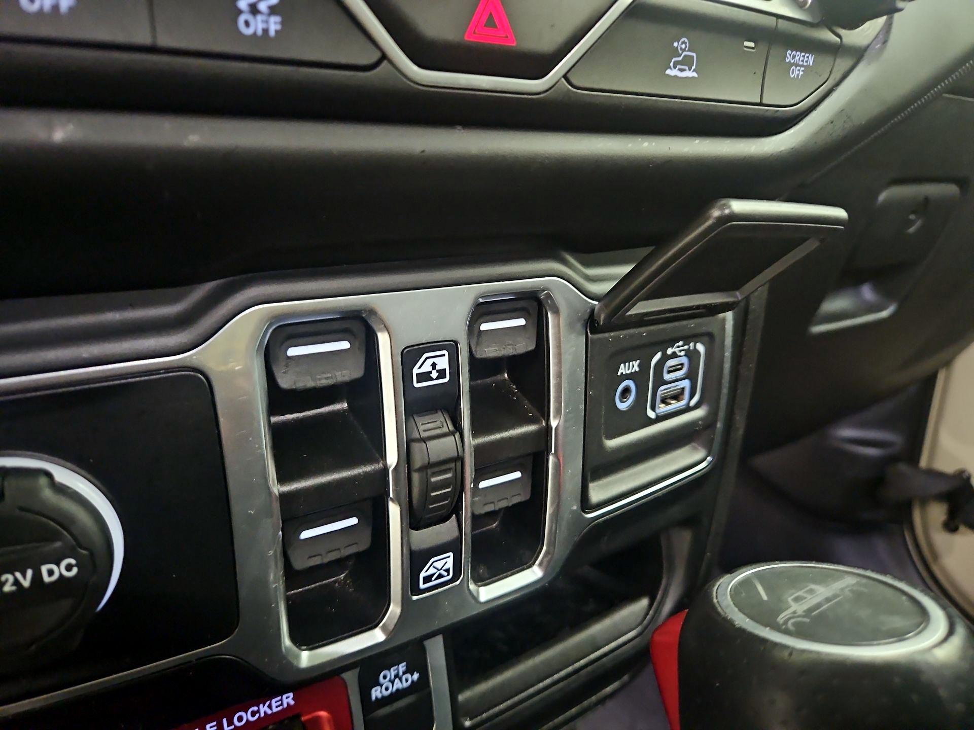 Thumbnail: 2022 Jeep Gladiator - 18