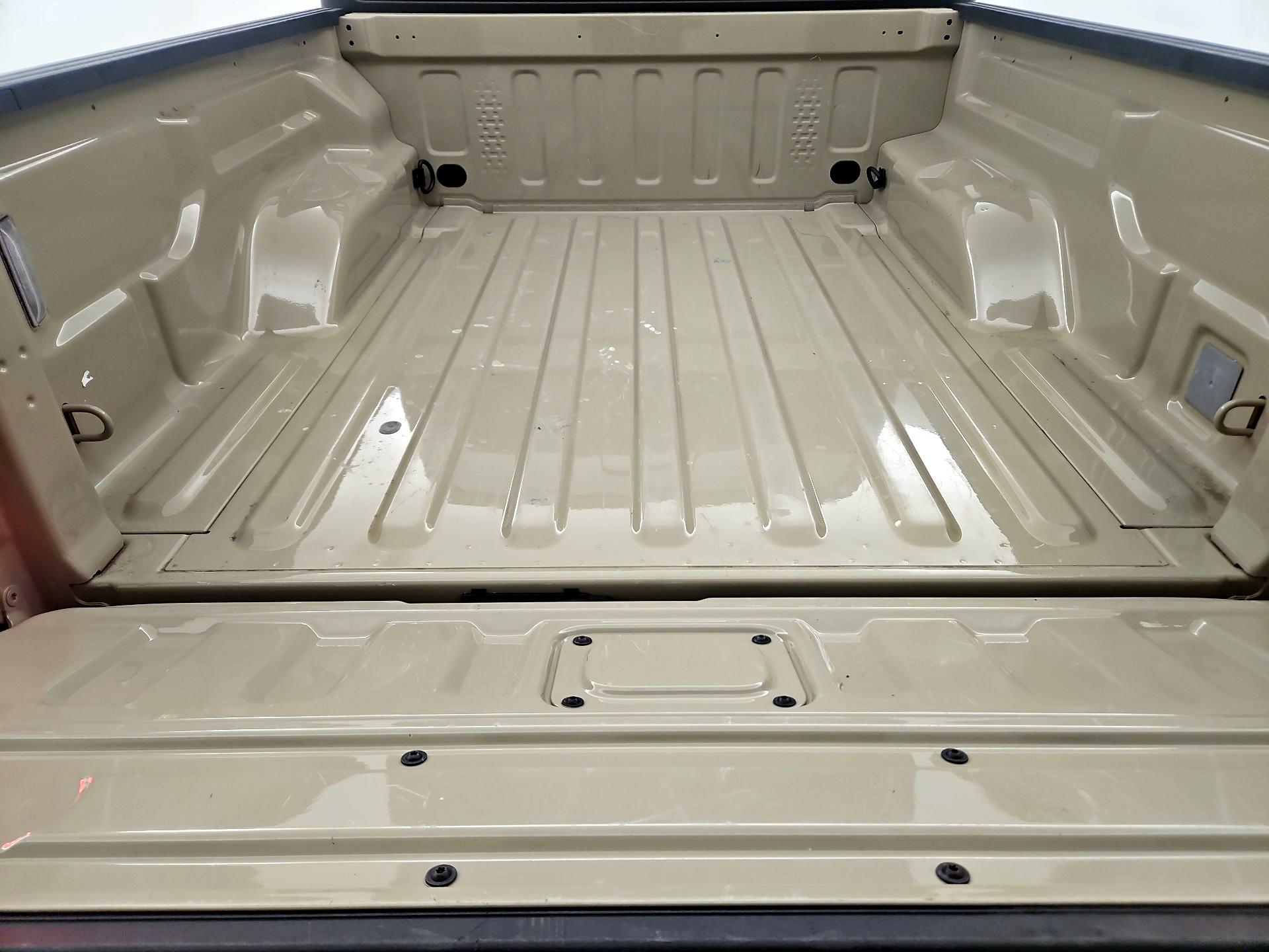 Thumbnail: 2022 Jeep Gladiator - 20