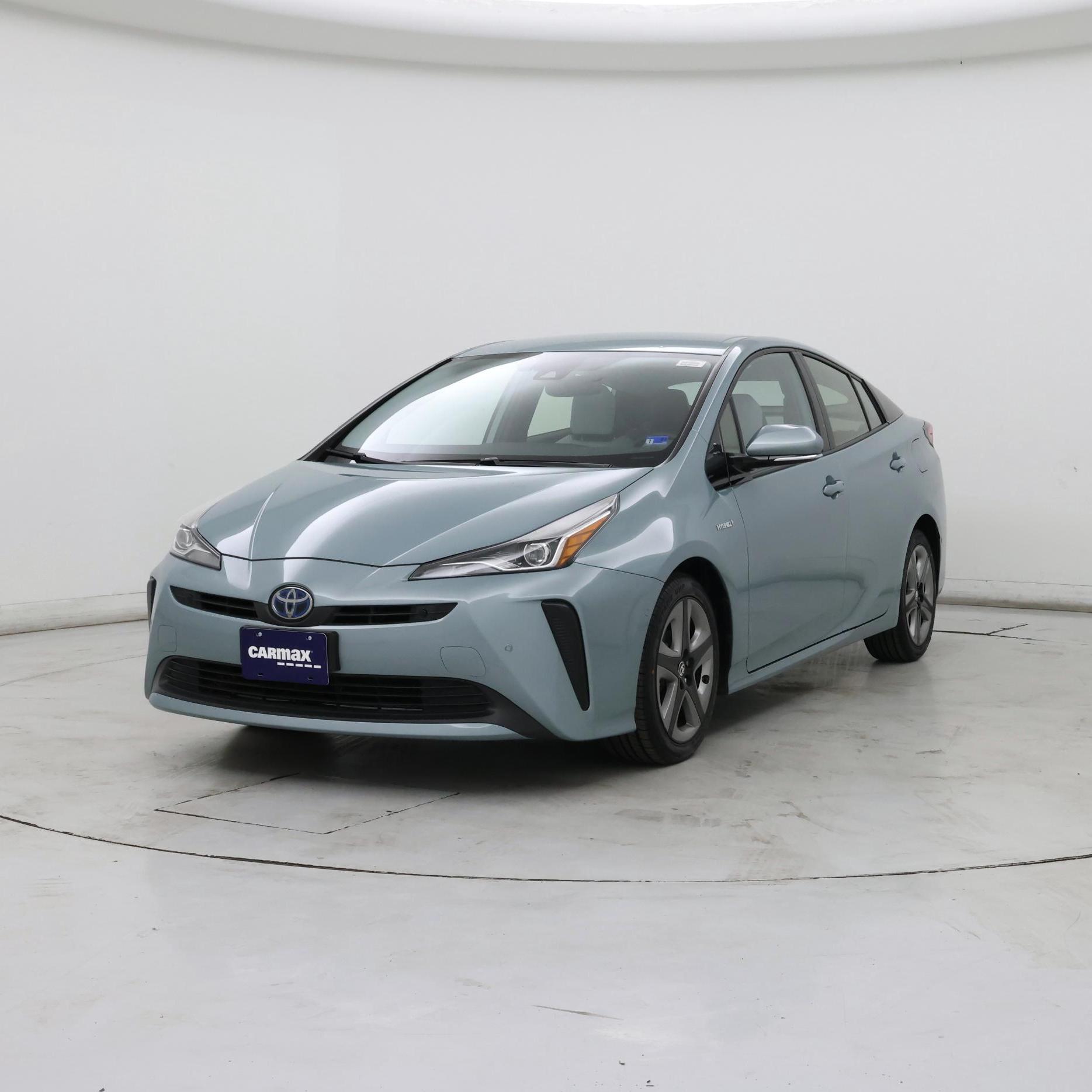 Thumbnail: 2019 Toyota Prius - 4
