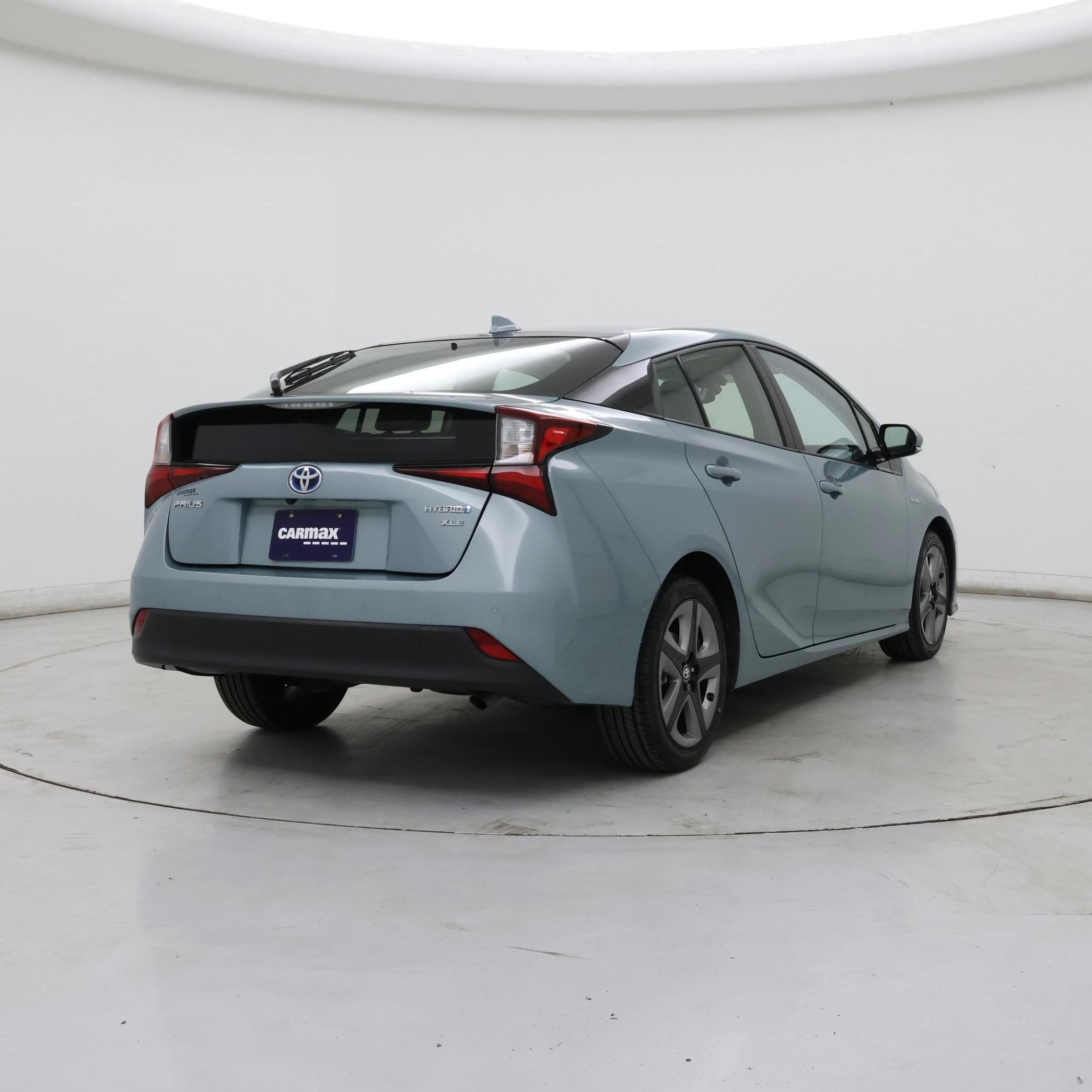 Thumbnail: 2019 Toyota Prius - 8