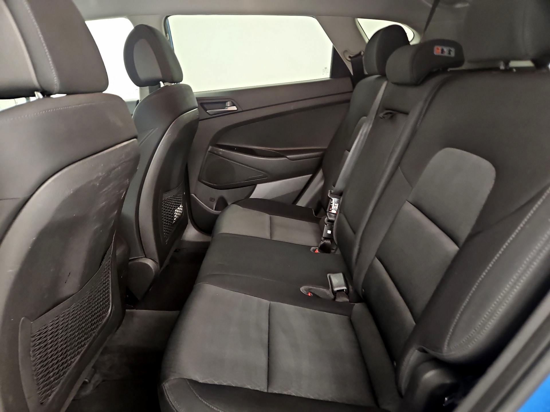 Thumbnail: 2016 Hyundai Tucson - 19