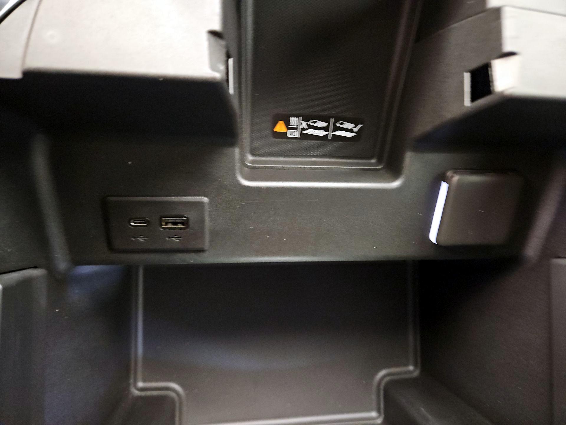 Thumbnail: 2024 Chevrolet Silverado 1500 - 18