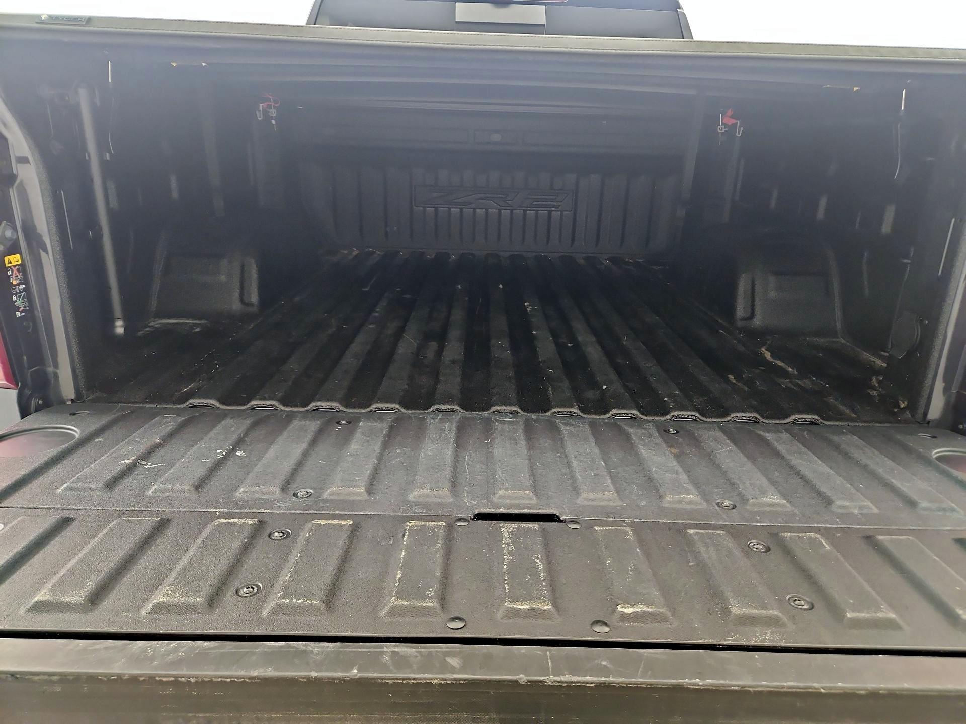 Thumbnail: 2024 Chevrolet Silverado 1500 - 20