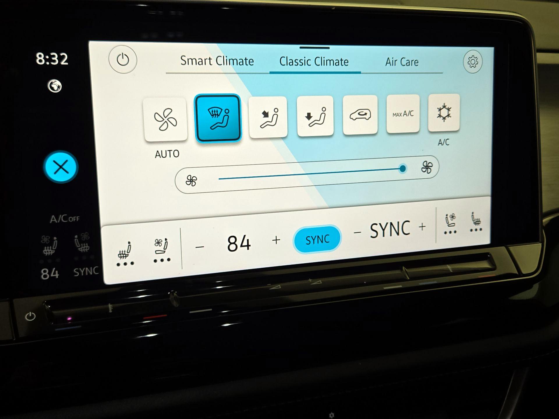 Thumbnail: 2024 Volkswagen Atlas - 16