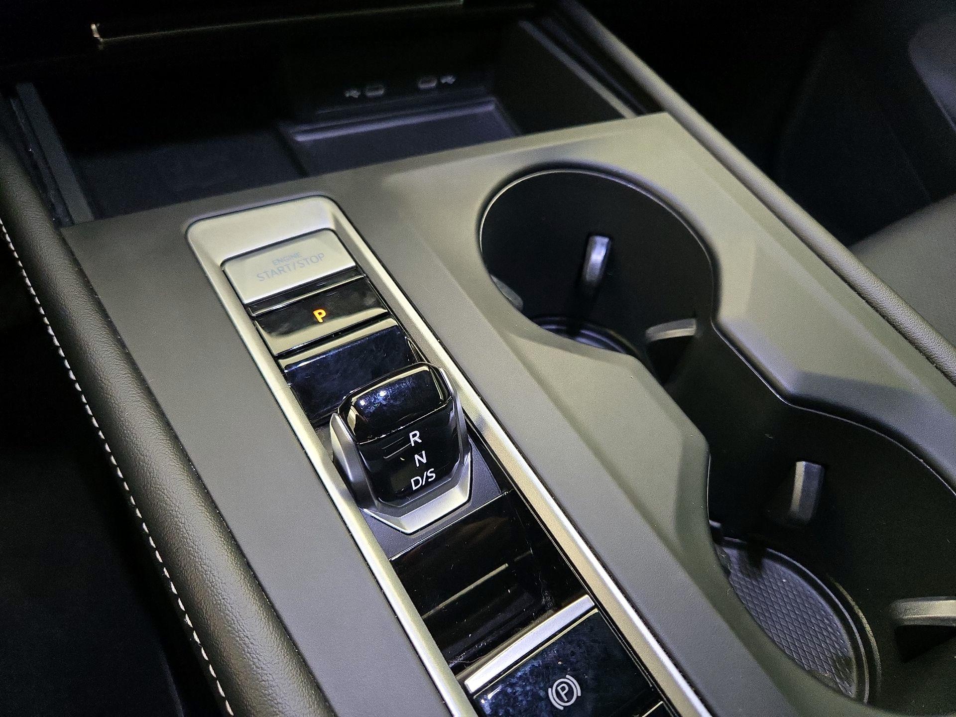 Thumbnail: 2024 Volkswagen Atlas - 17