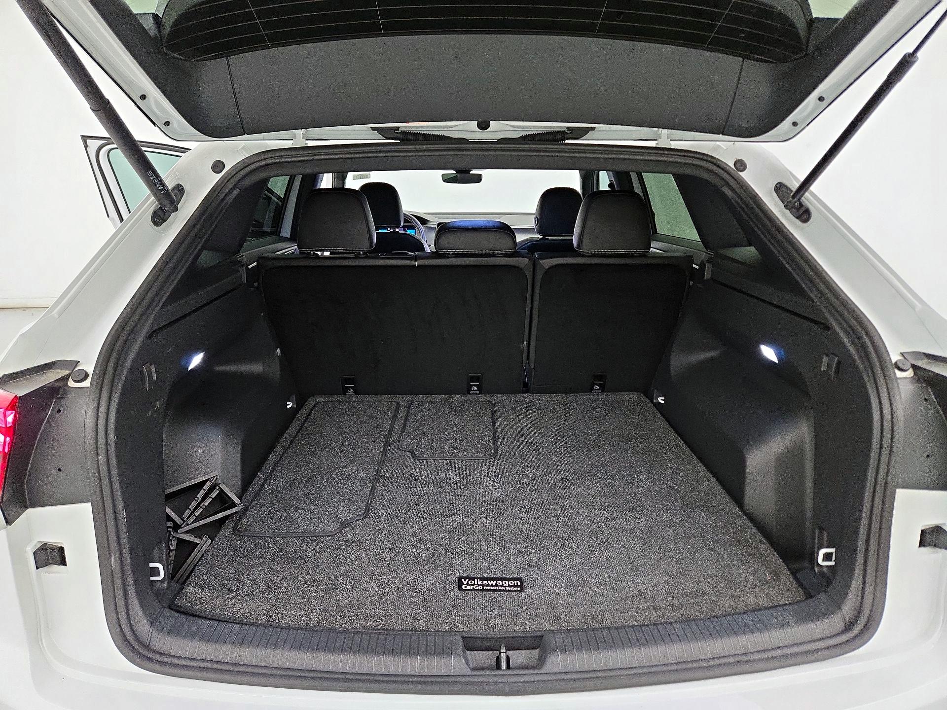 Thumbnail: 2024 Volkswagen Atlas - 20