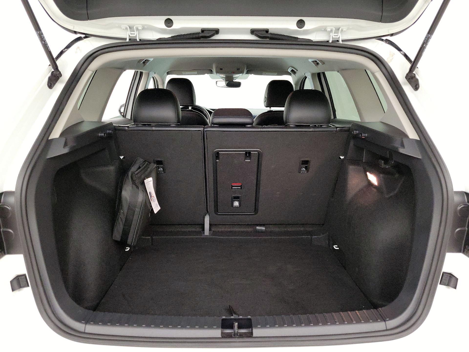 Thumbnail: 2023 Volkswagen Taos - 19