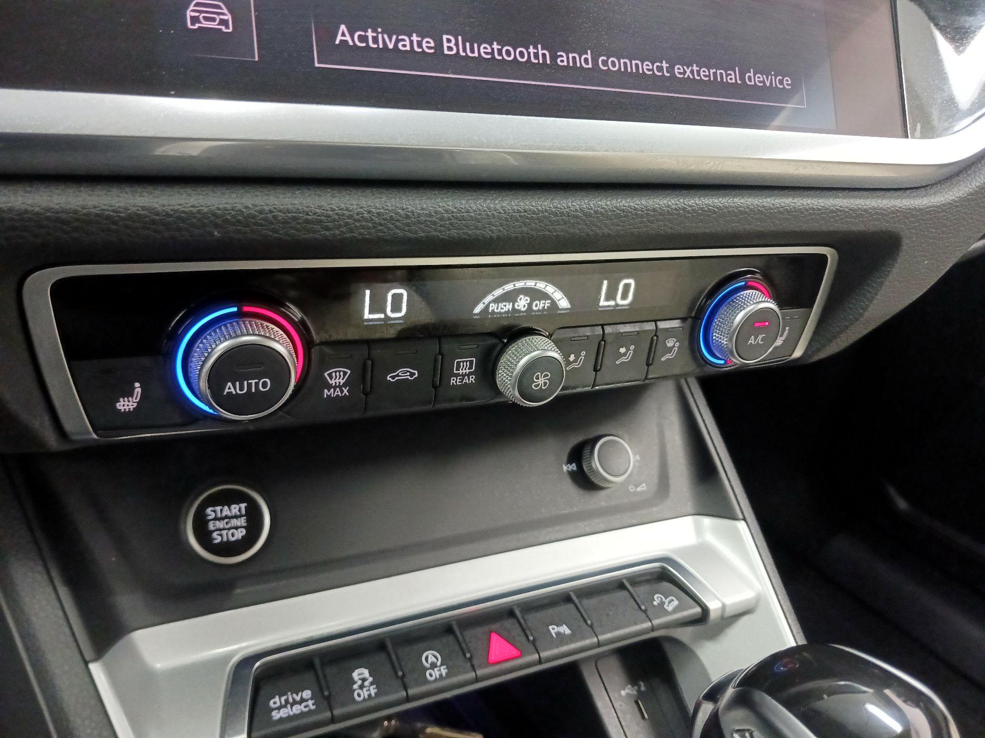 Thumbnail: 2021 Audi Q3 - 12