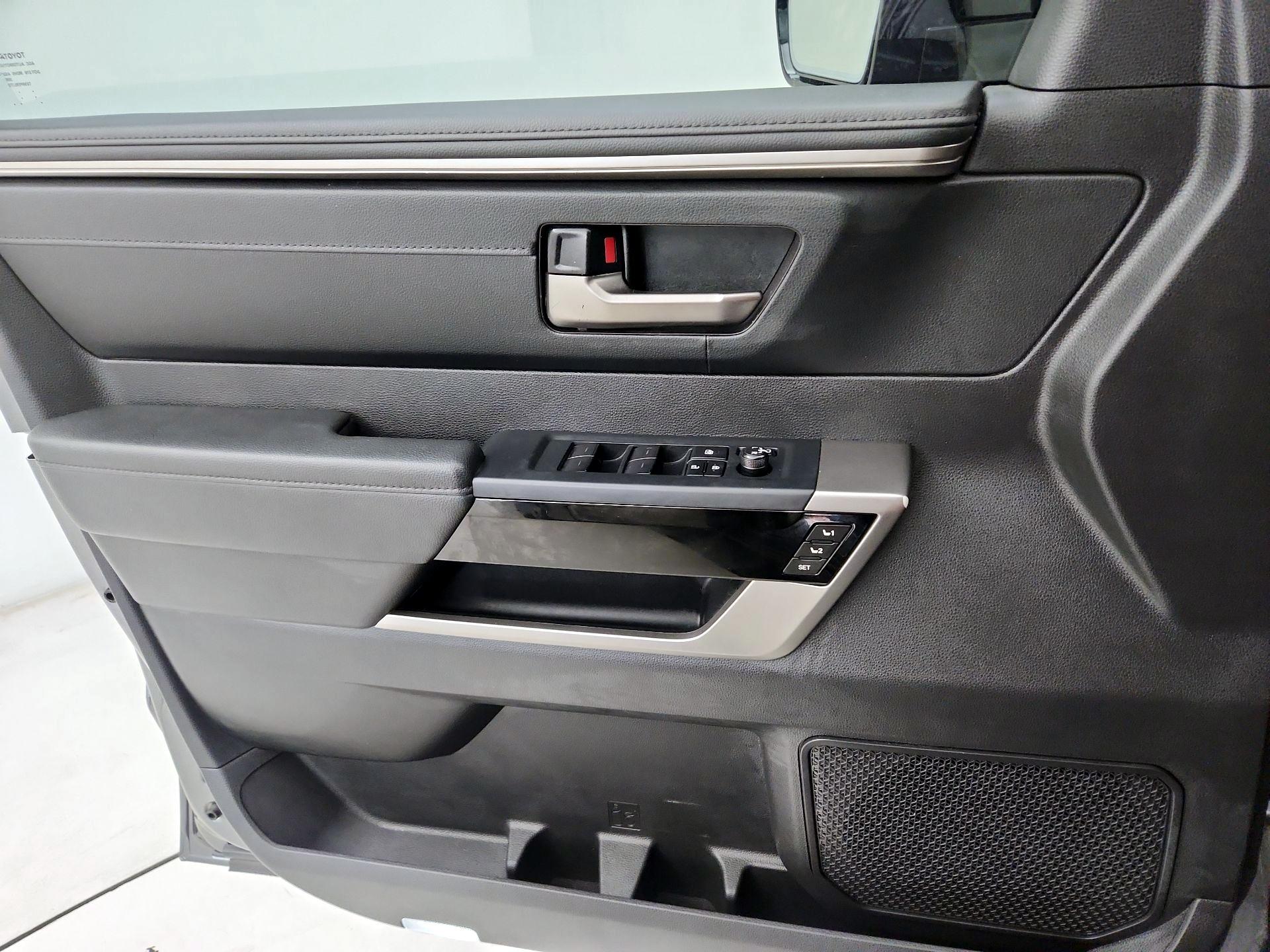 Thumbnail: 2025 Toyota Tundra - 12