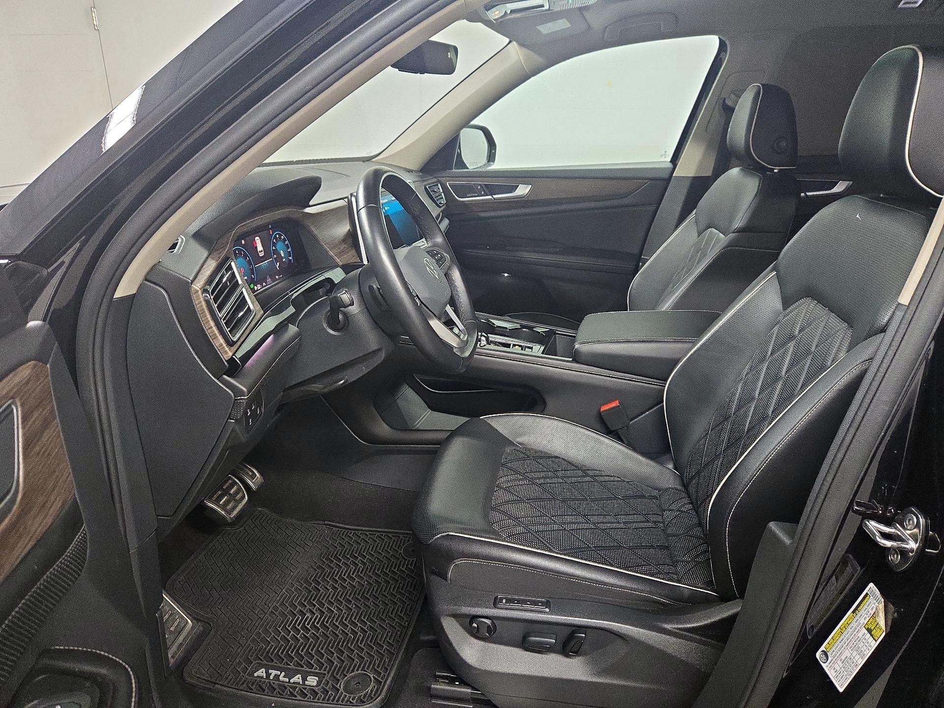 Thumbnail: 2024 Volkswagen Atlas - 11