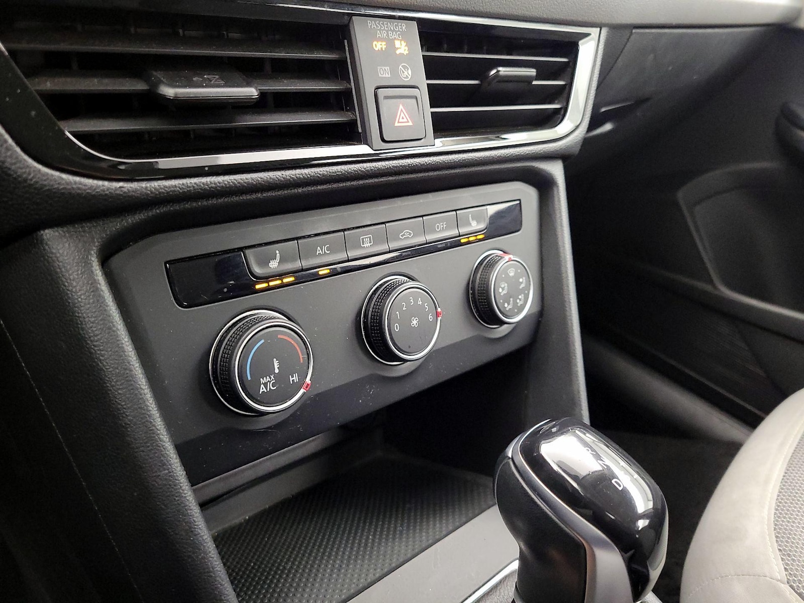 2022 Volkswagen Taos S - Photo 16