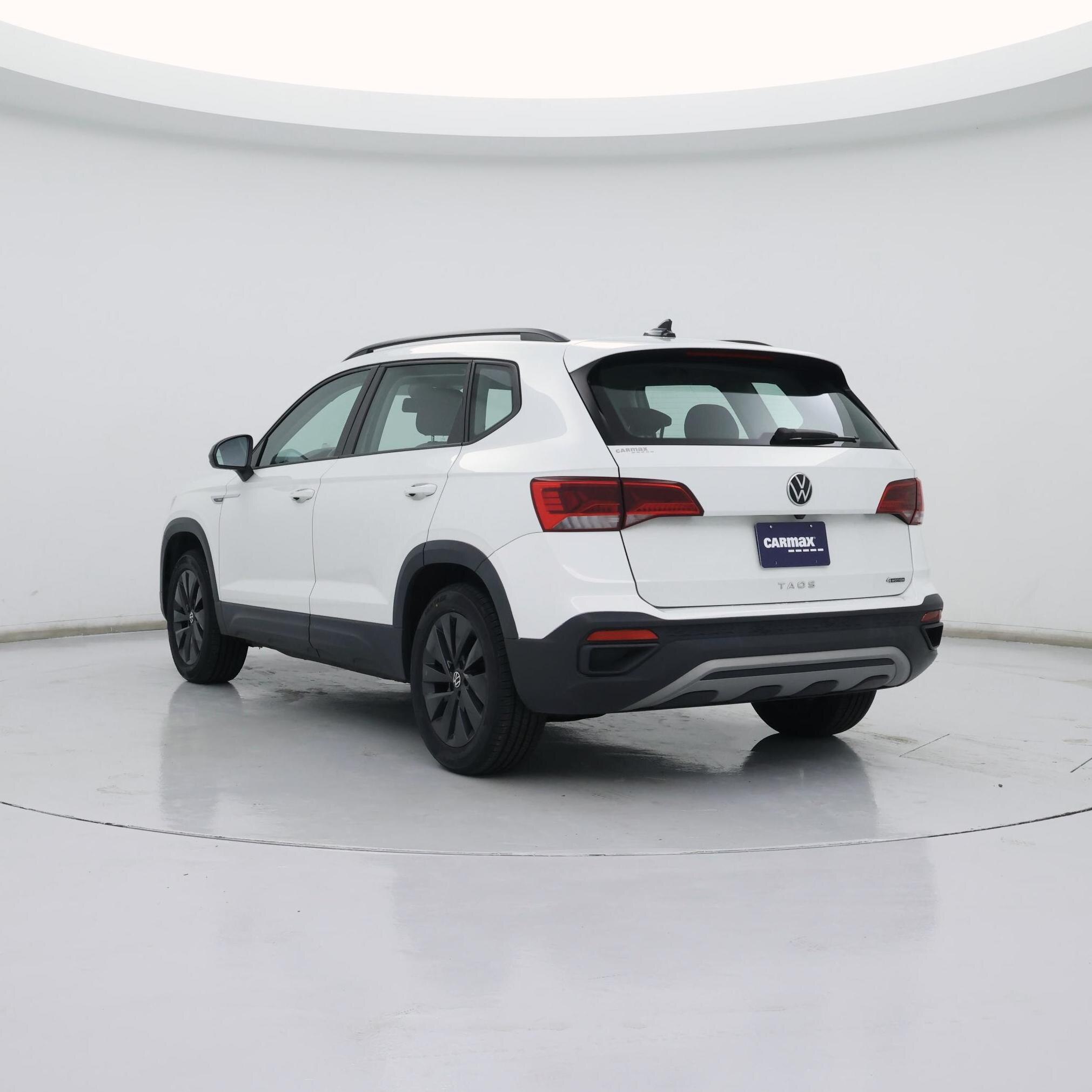 Thumbnail: 2022 Volkswagen Taos - 2