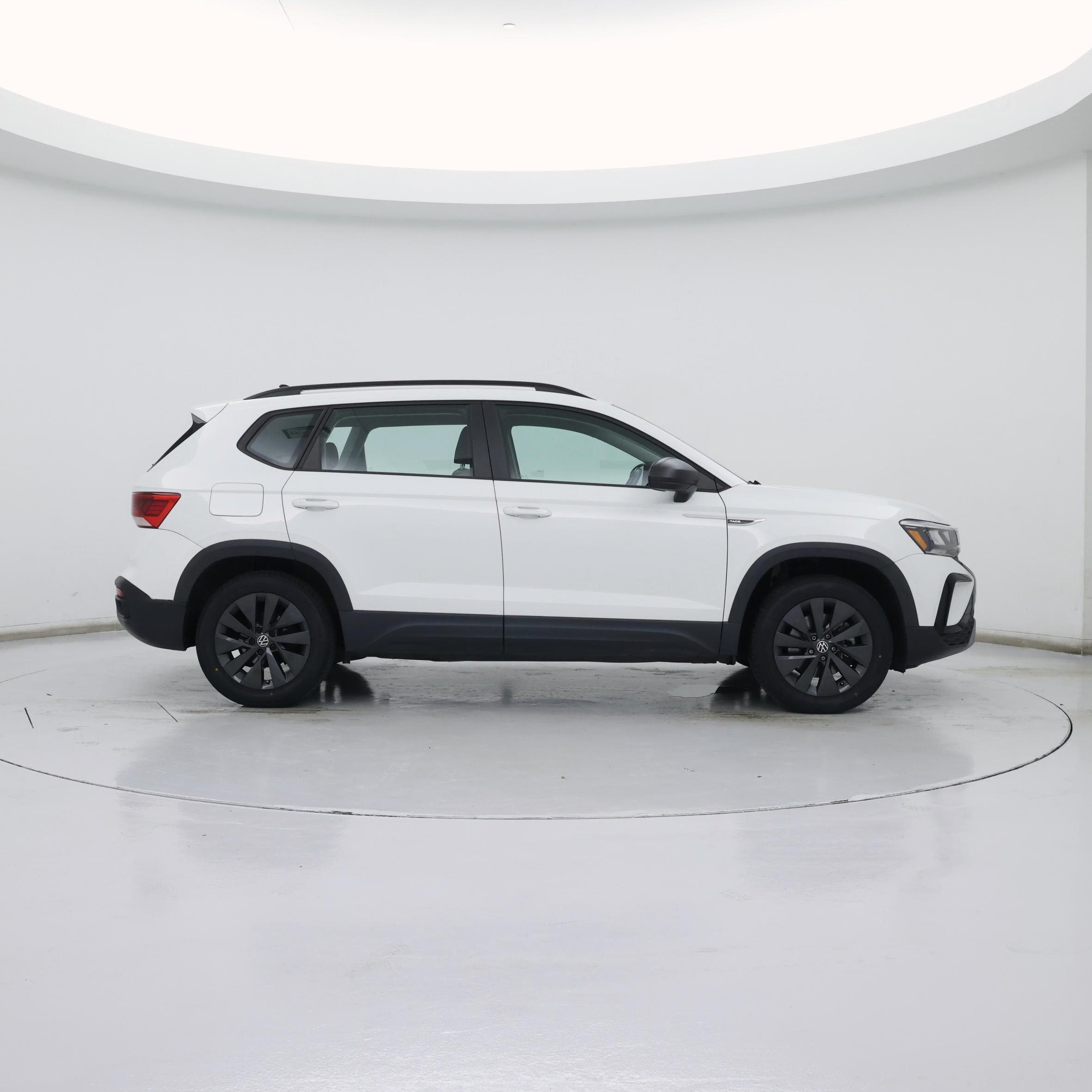 Thumbnail: 2022 Volkswagen Taos - 7