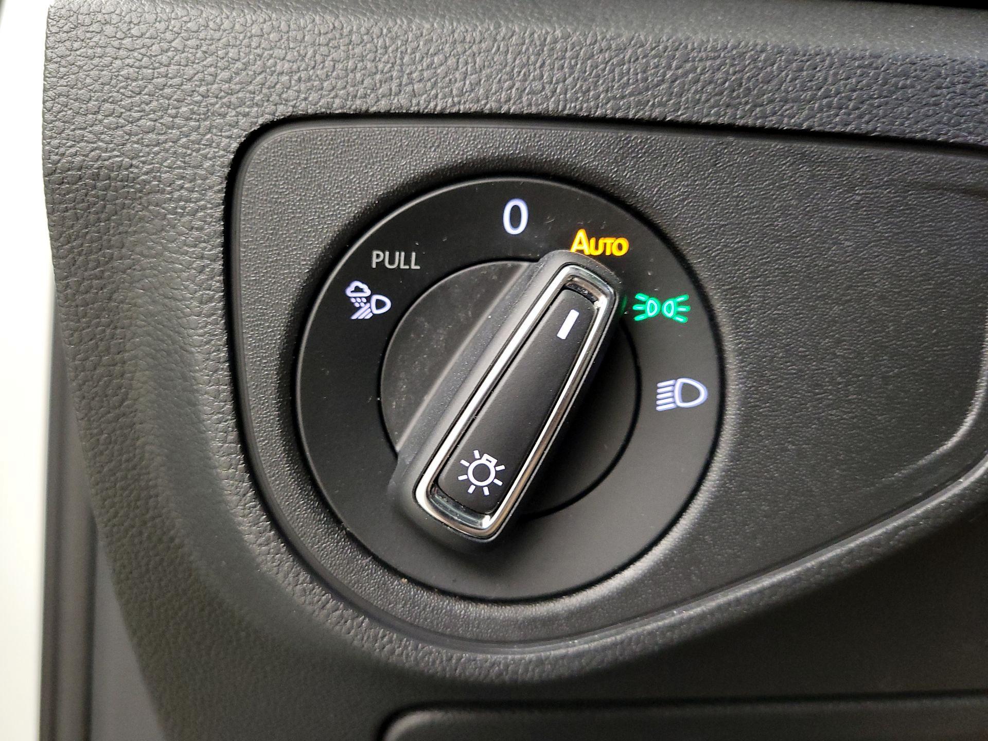 Thumbnail: 2023 Volkswagen Atlas - 13