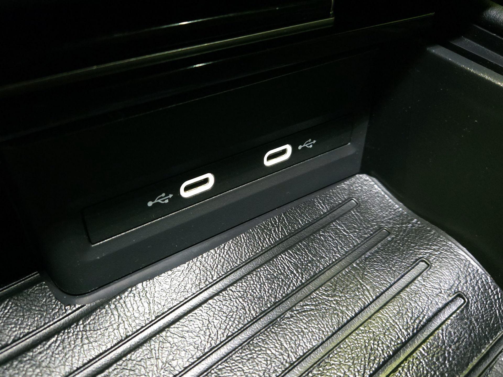 Thumbnail: 2024 Volkswagen Atlas - 19