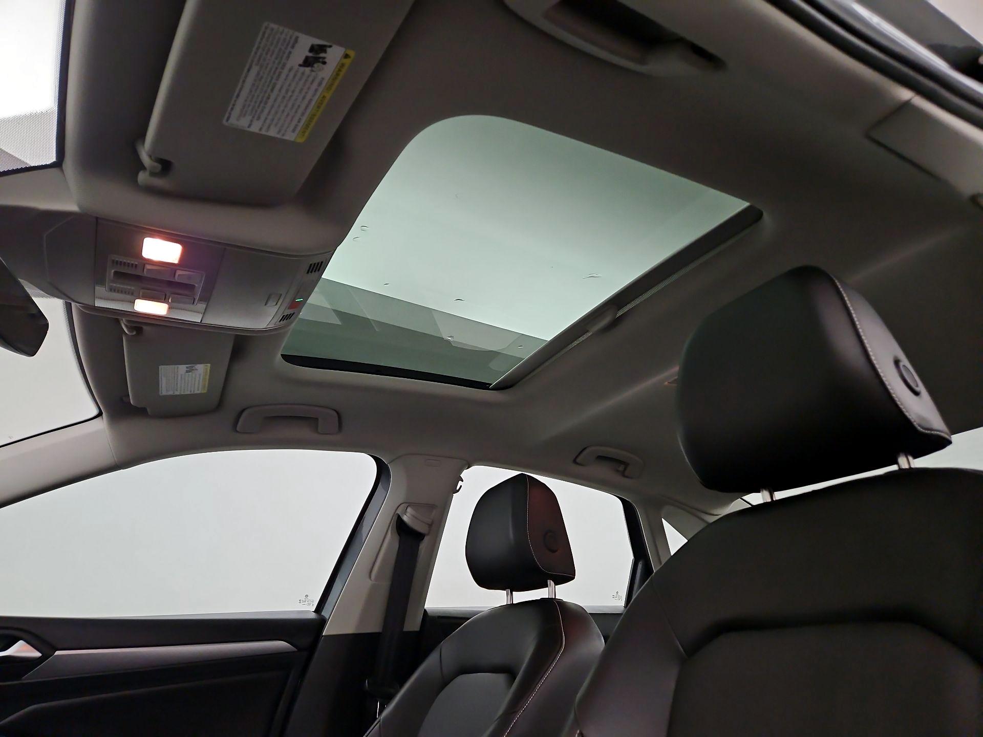 Thumbnail: 2023 Volkswagen Jetta - 19