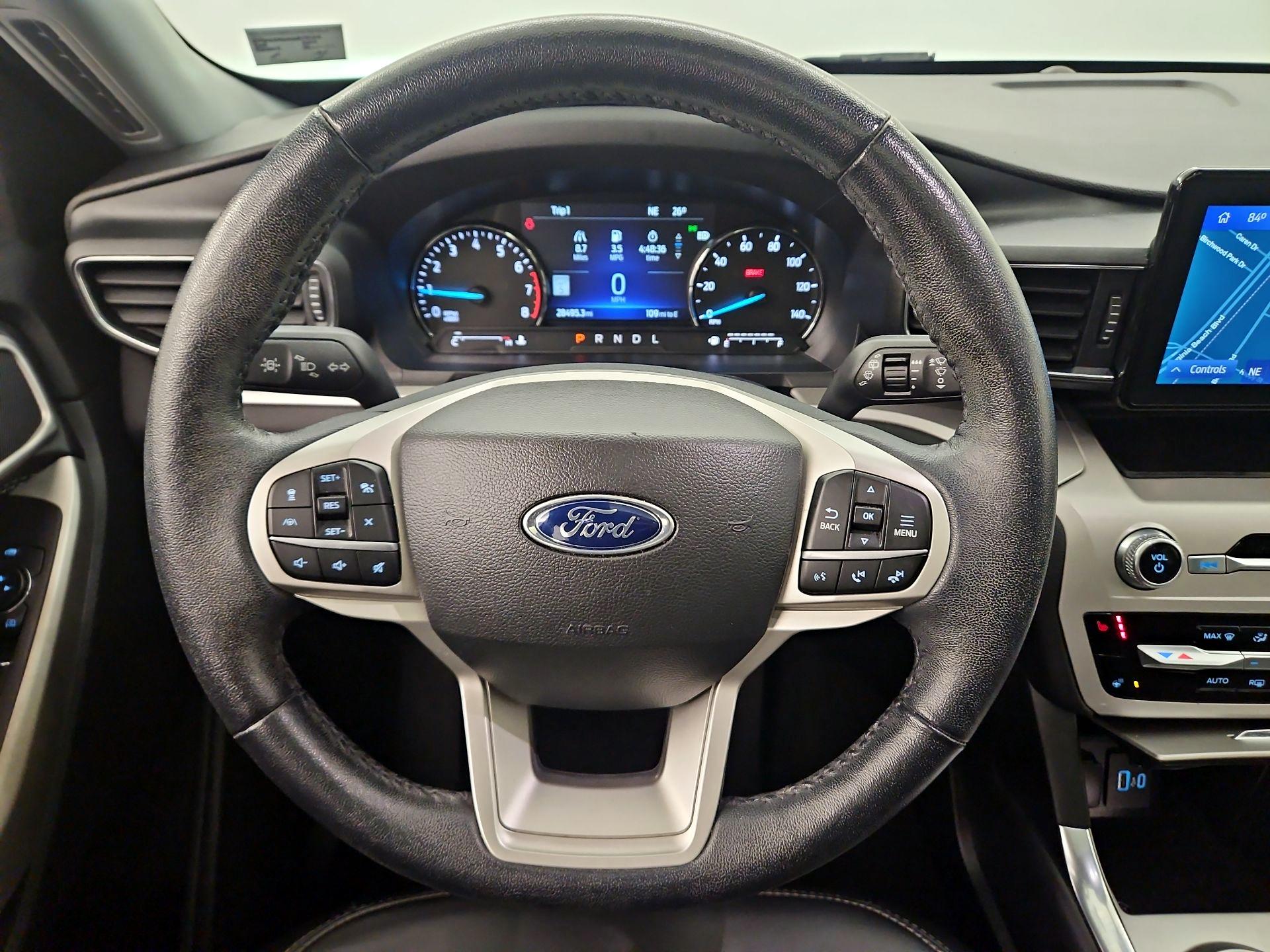 Thumbnail: 2022 Ford Explorer - 10