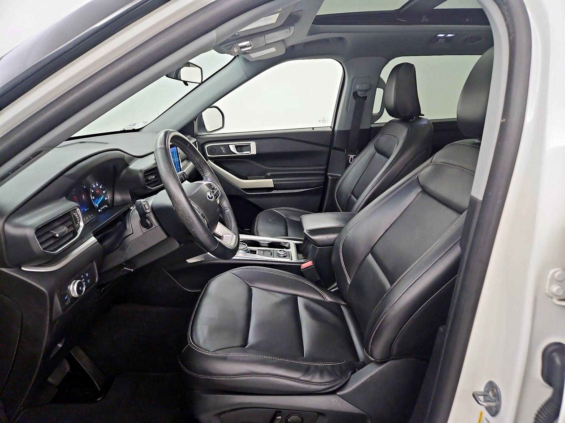 Thumbnail: 2022 Ford Explorer - 11