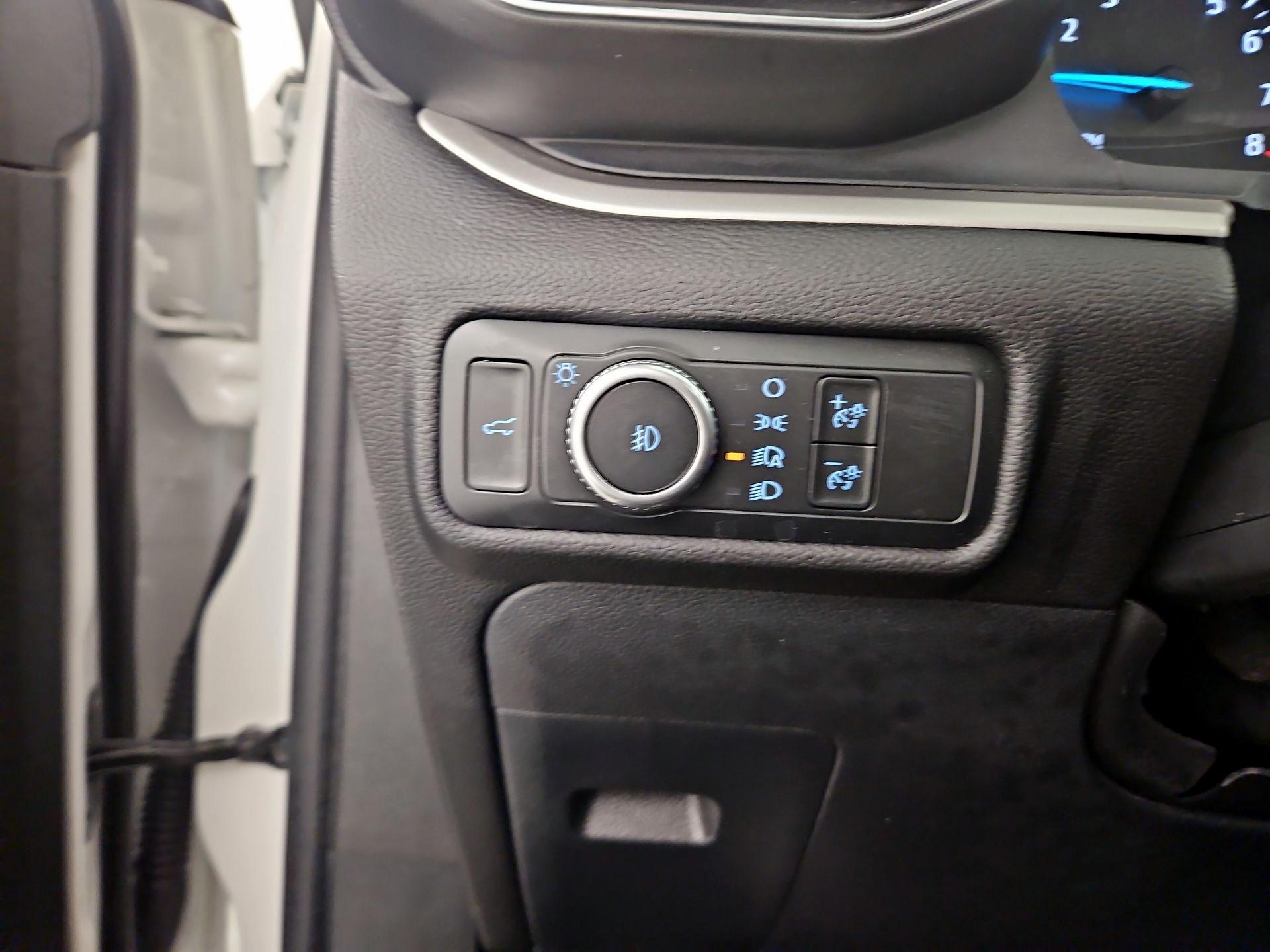 Thumbnail: 2022 Ford Explorer - 13