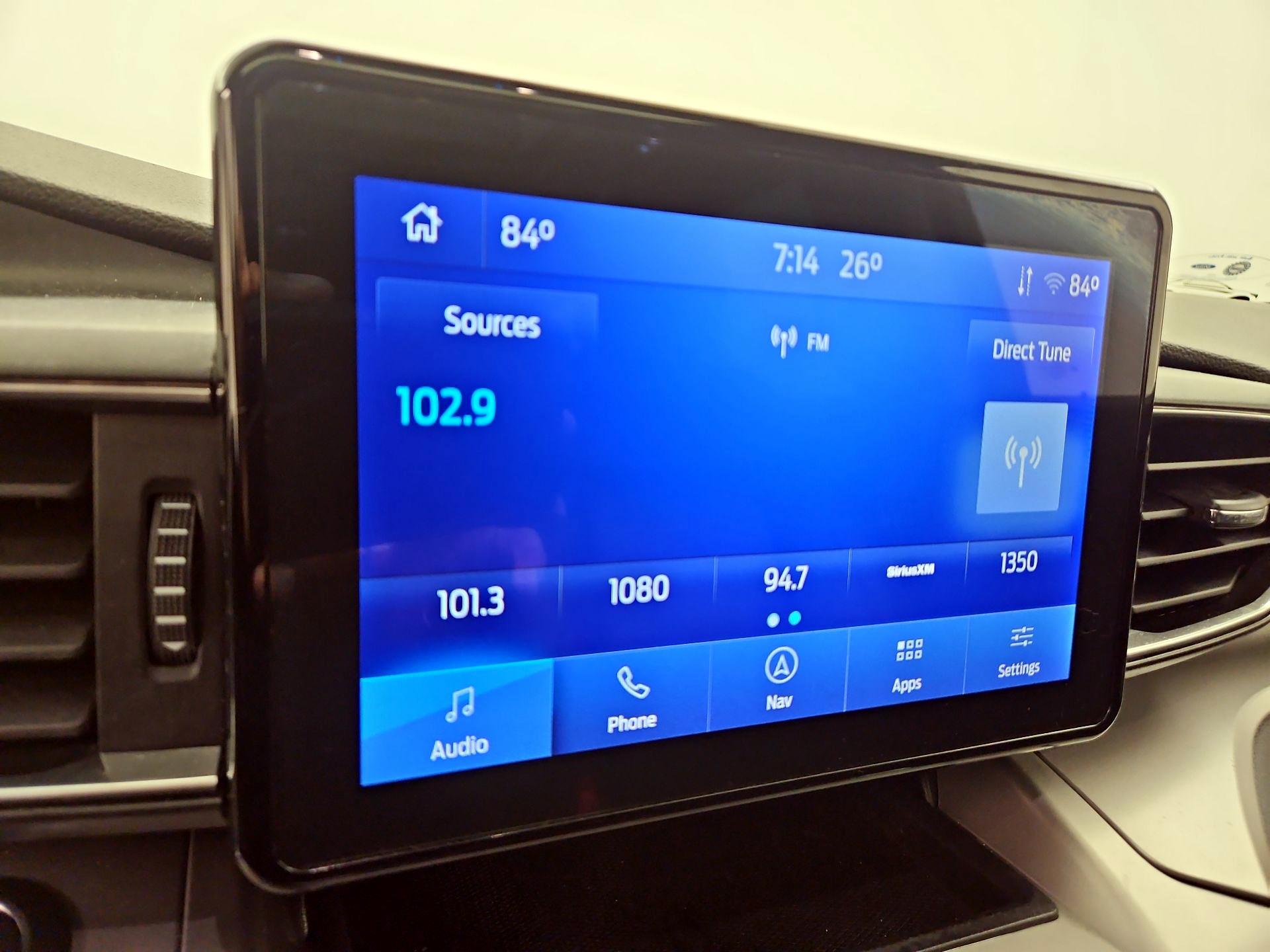 Thumbnail: 2022 Ford Explorer - 16