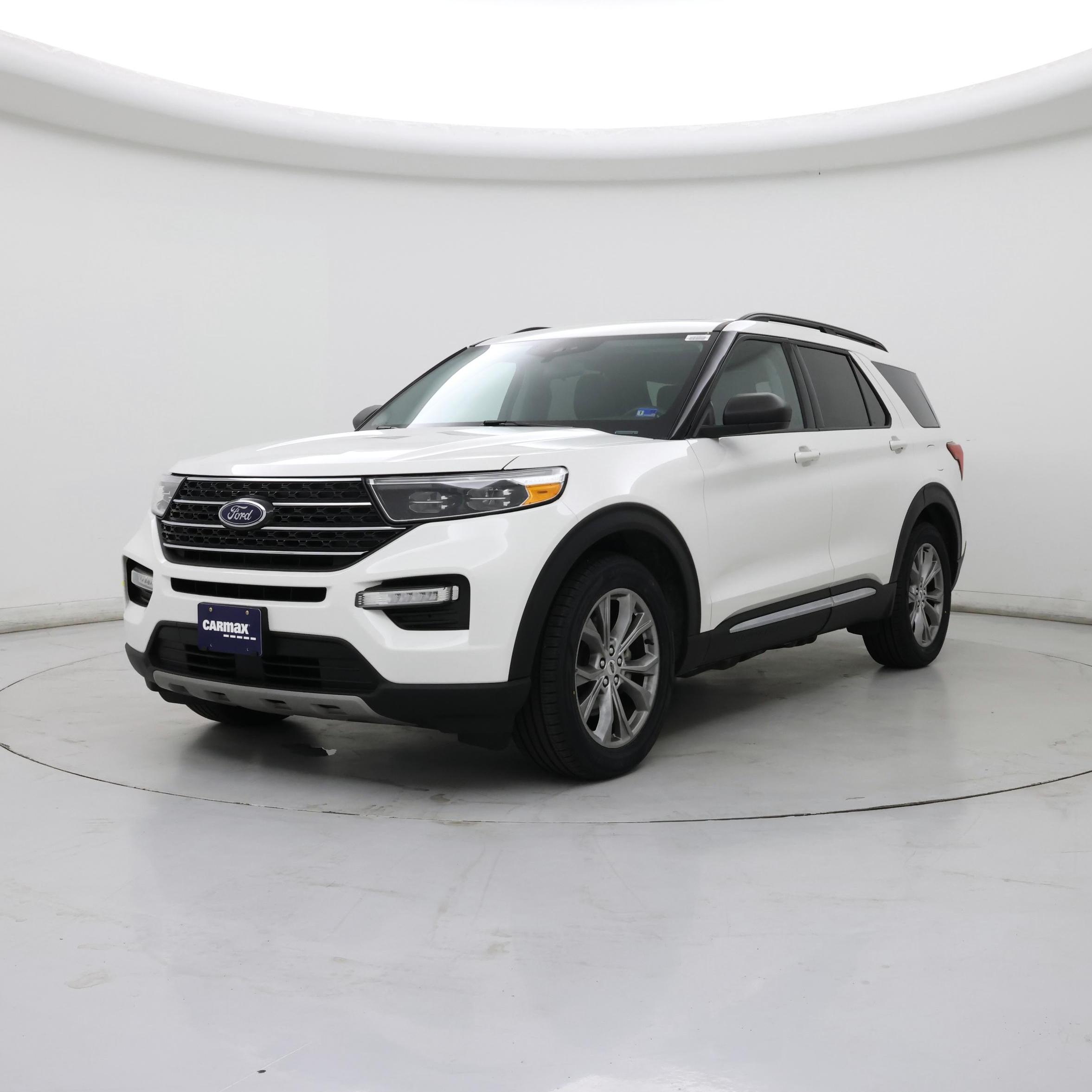 Thumbnail: 2022 Ford Explorer - 4