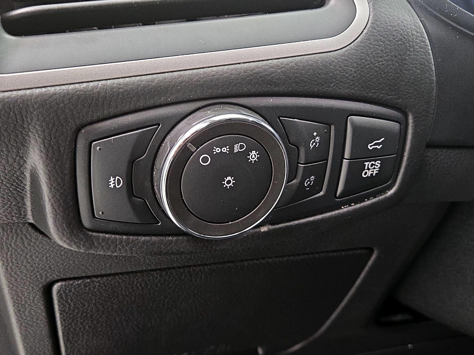 Thumbnail: 2022 Ford Edge - 13