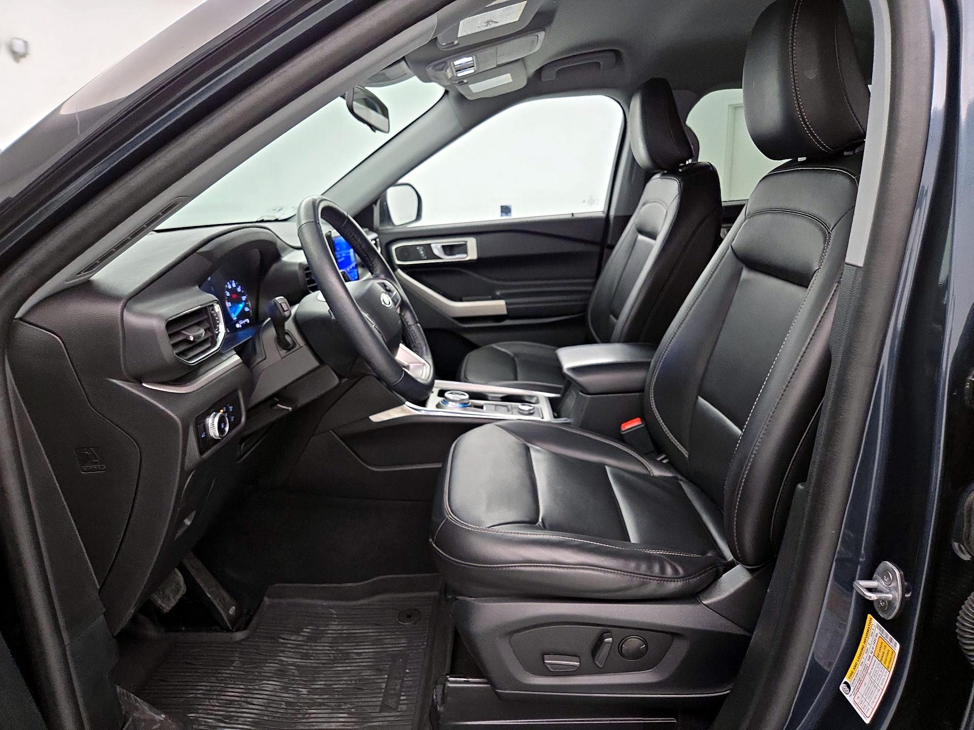 Thumbnail: 2022 Ford Explorer - 11