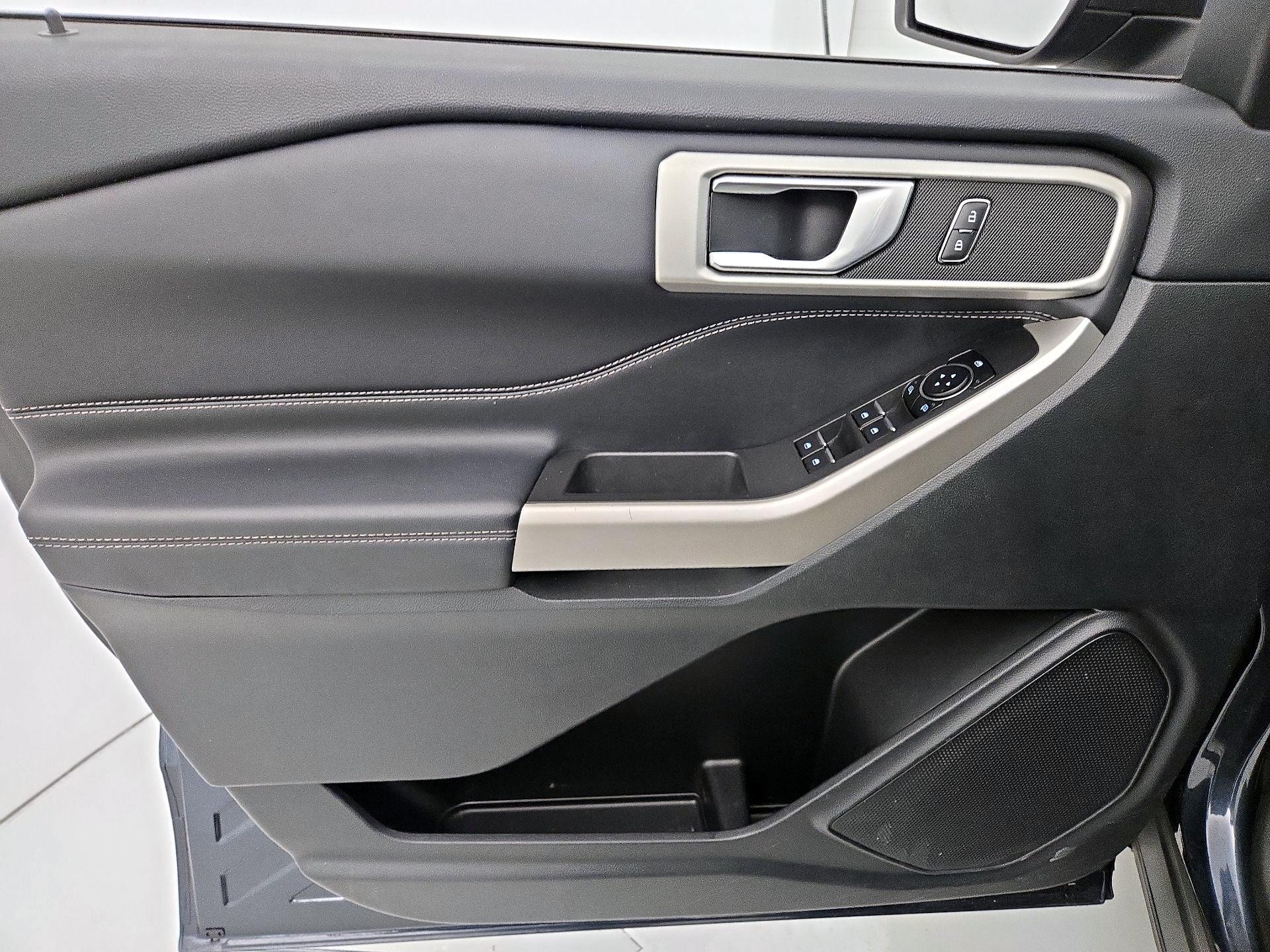 Thumbnail: 2022 Ford Explorer - 12