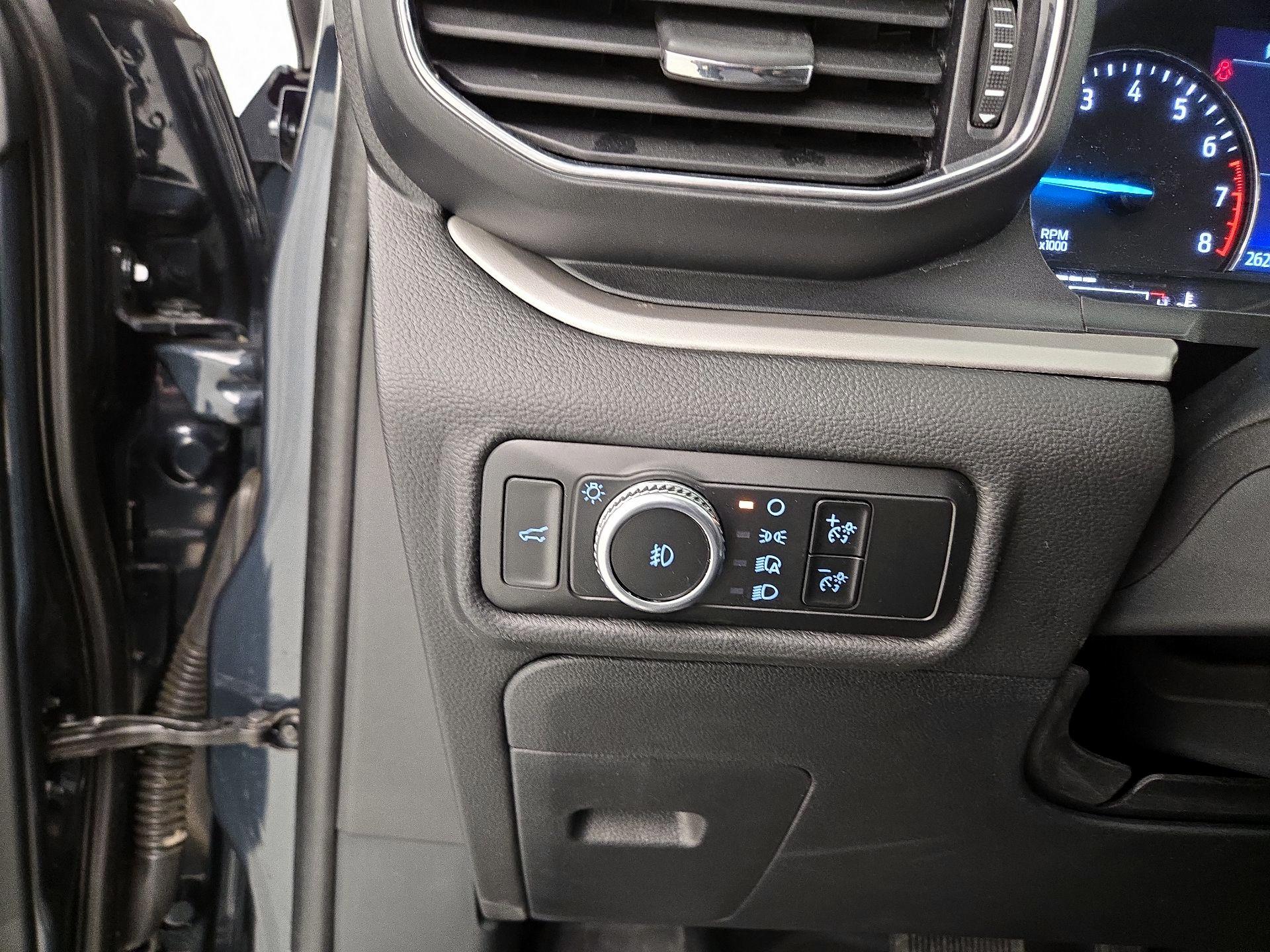 Thumbnail: 2022 Ford Explorer - 13