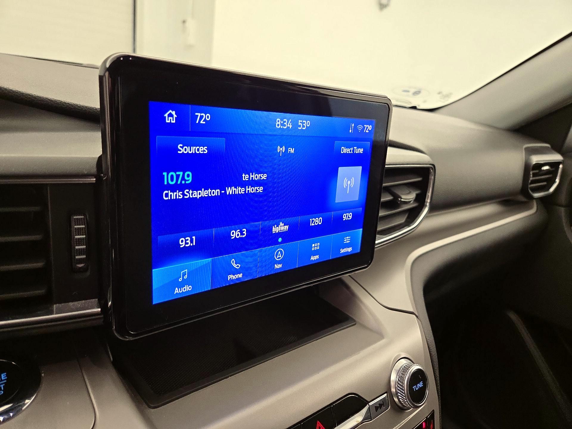 Thumbnail: 2022 Ford Explorer - 16