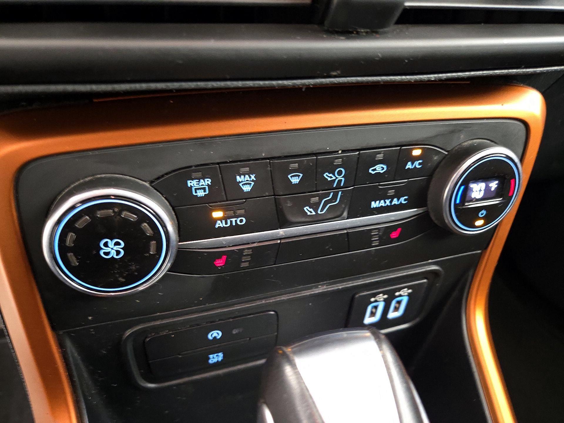 Thumbnail: 2022 Ford EcoSport - 17