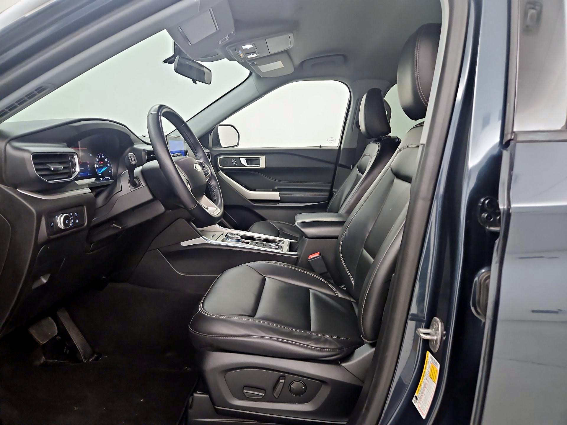 Thumbnail: 2022 Ford Explorer - 11