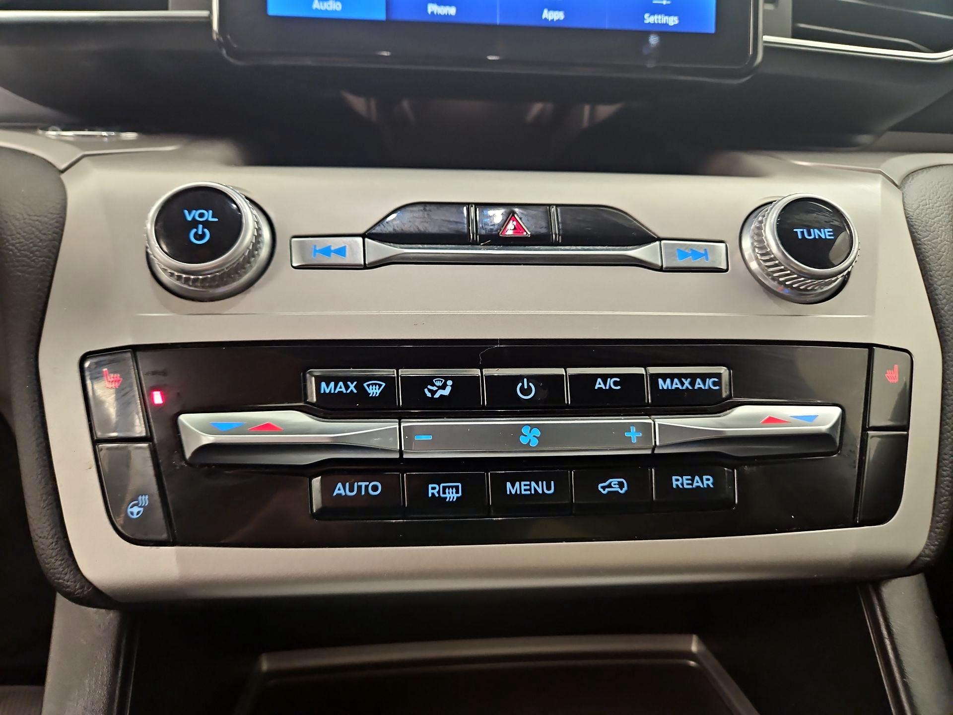 Thumbnail: 2022 Ford Explorer - 16